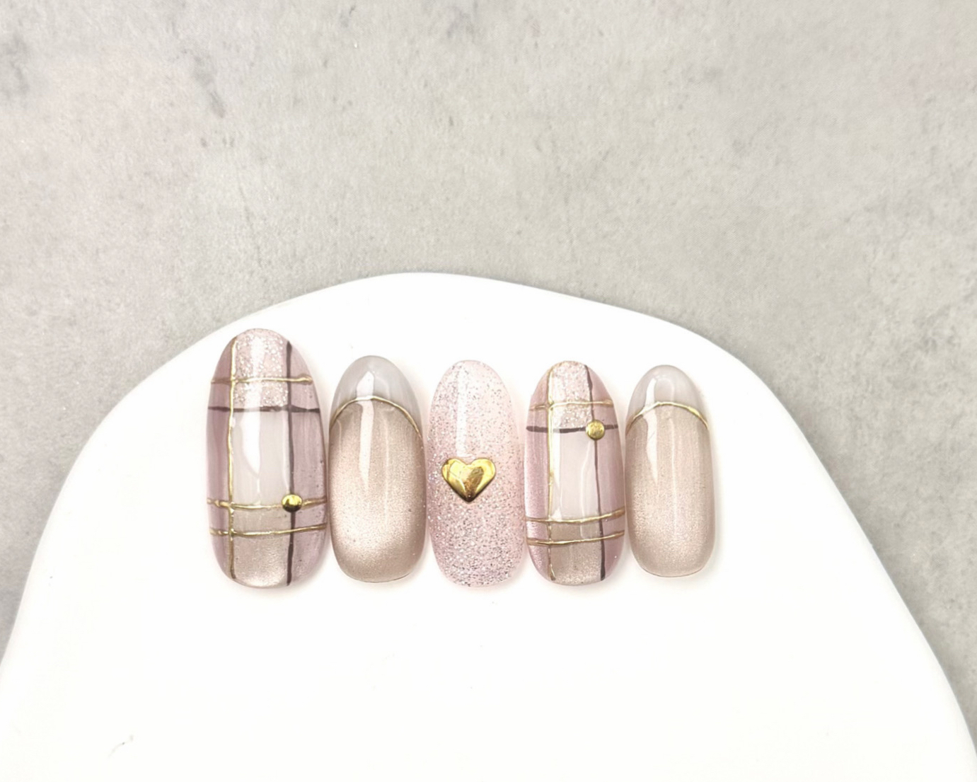 NAILSALON_Kanalis