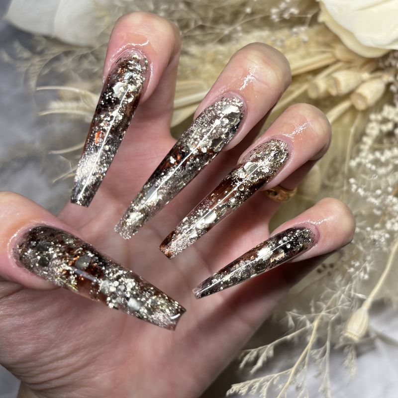 Nail salon S