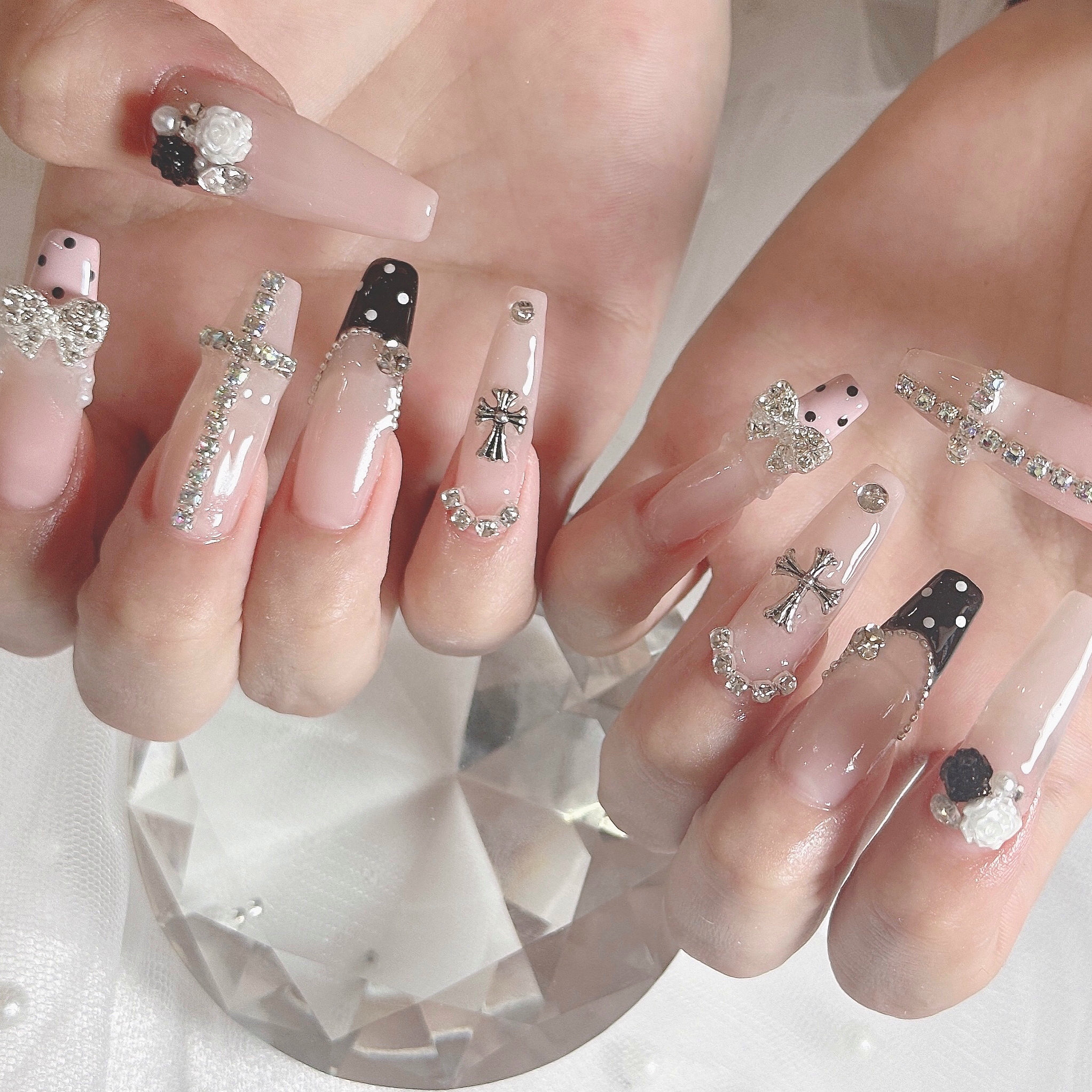 VIERU_nail1116