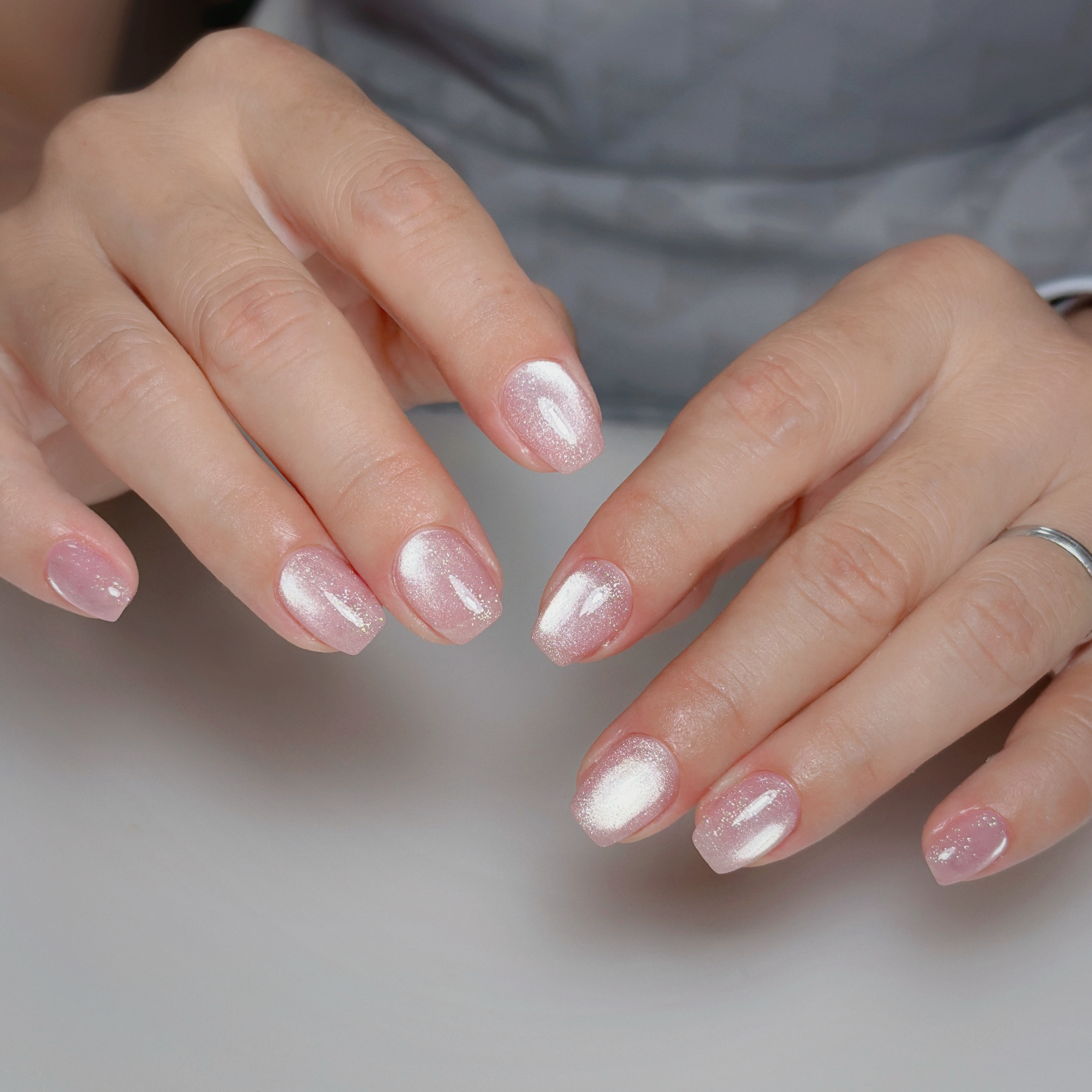 thumbs.up.nail