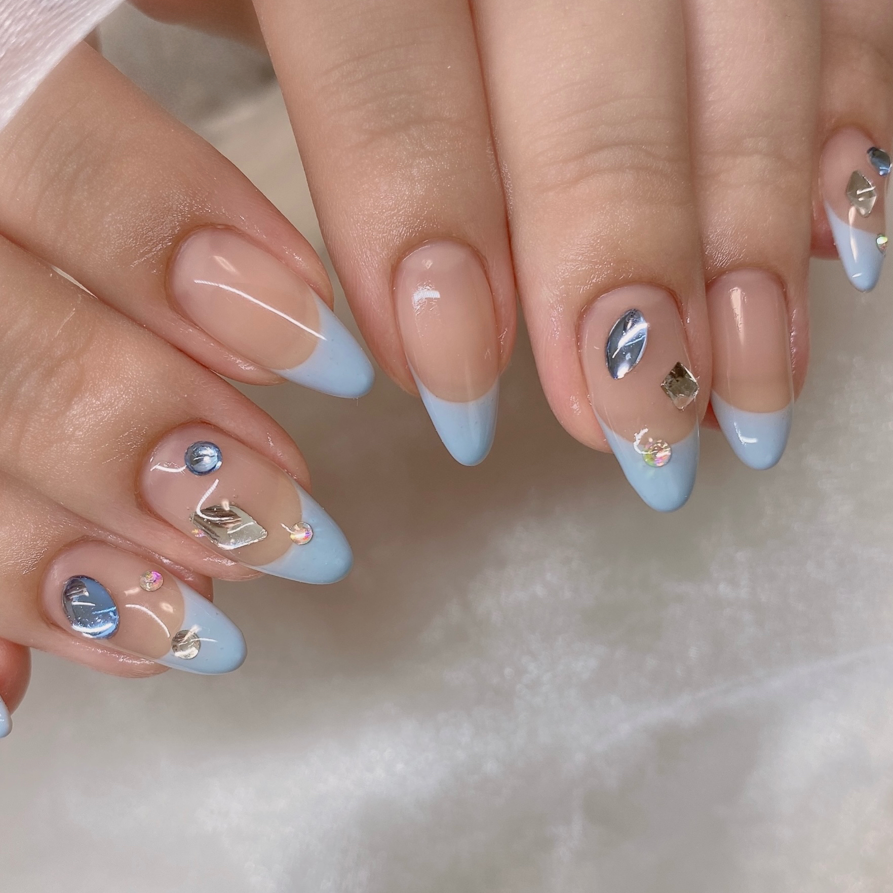 miRAN_nail