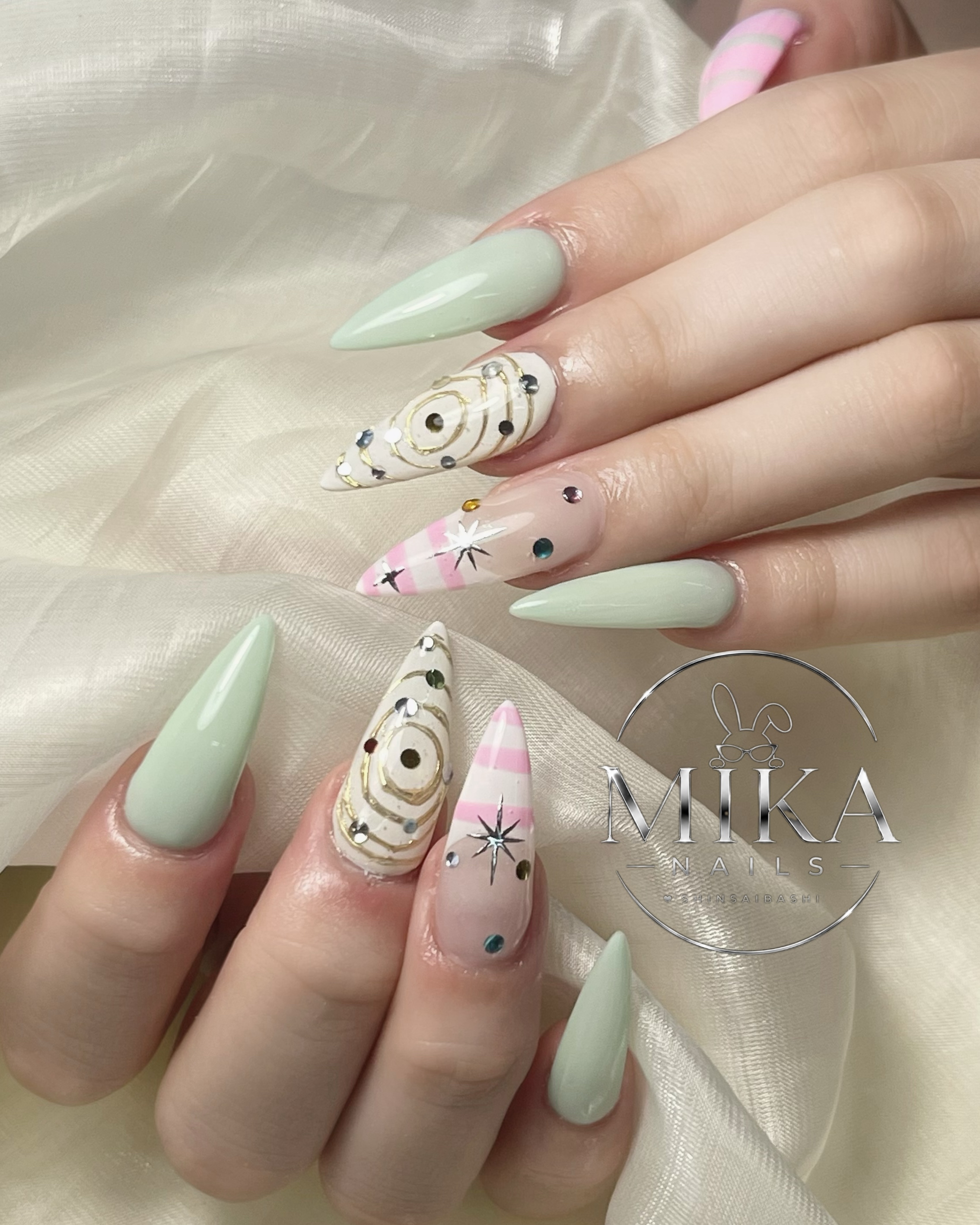 RINA_MIKA_Shinsaibashi