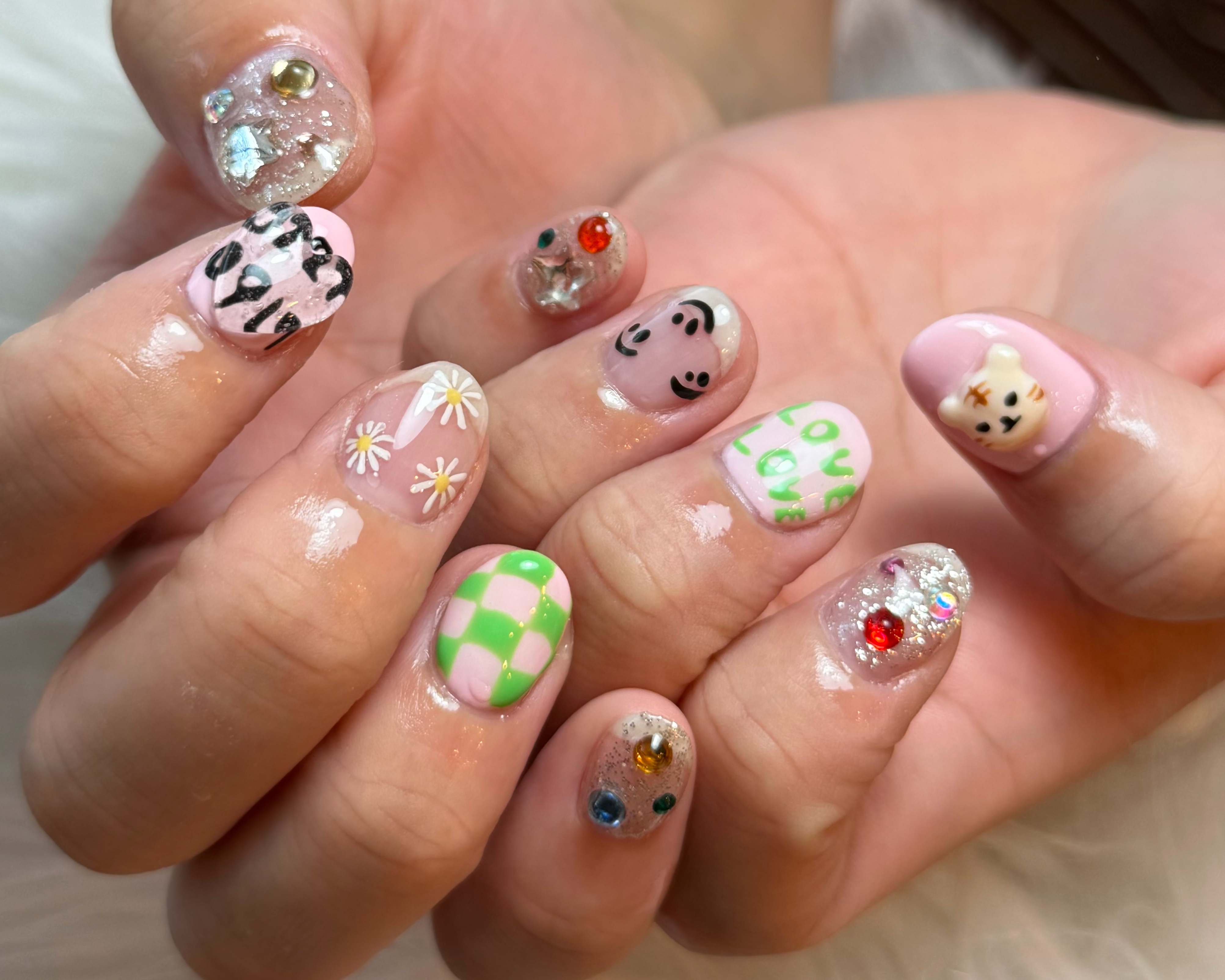 AYURAnailstudio