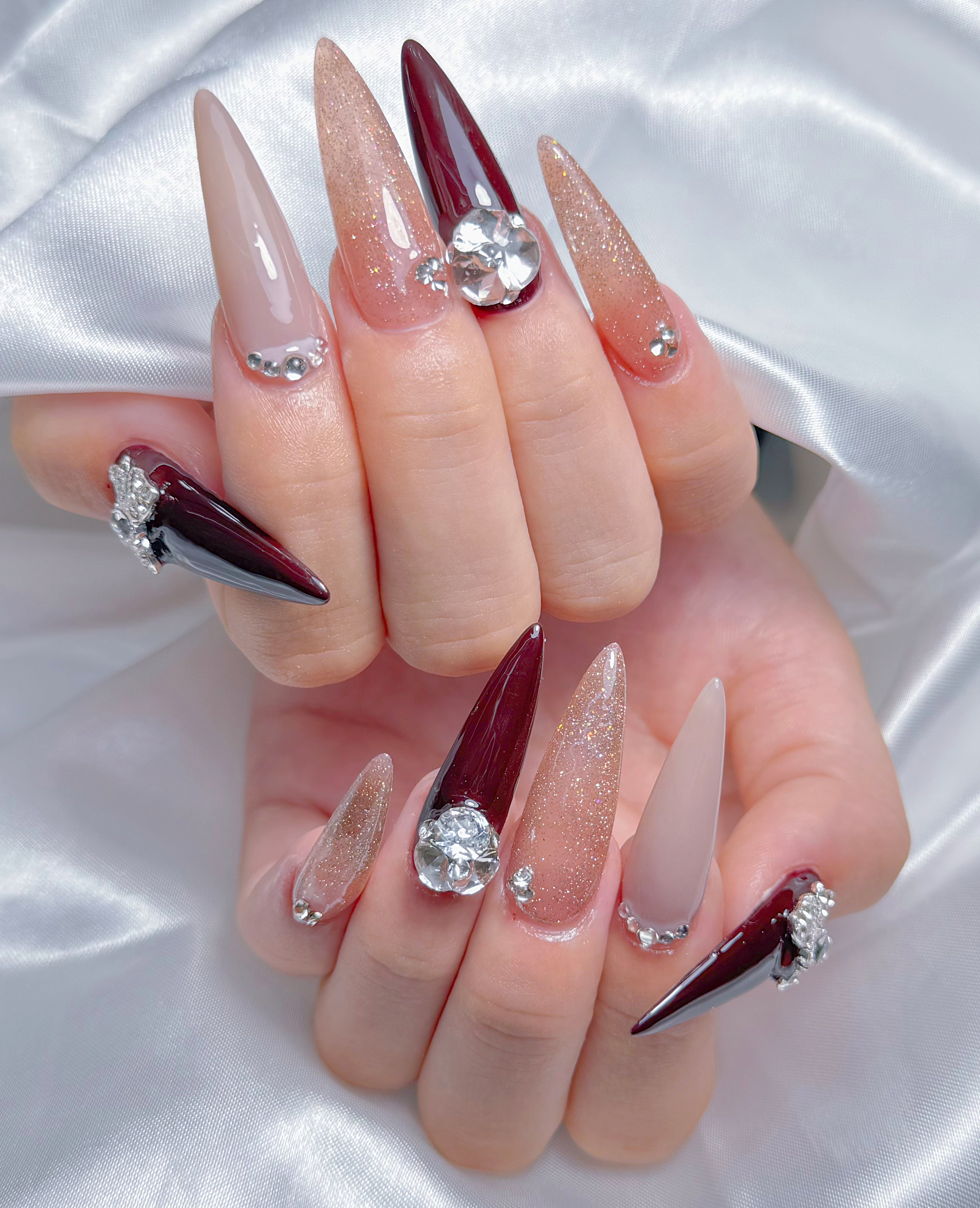 LEELA_NAIL