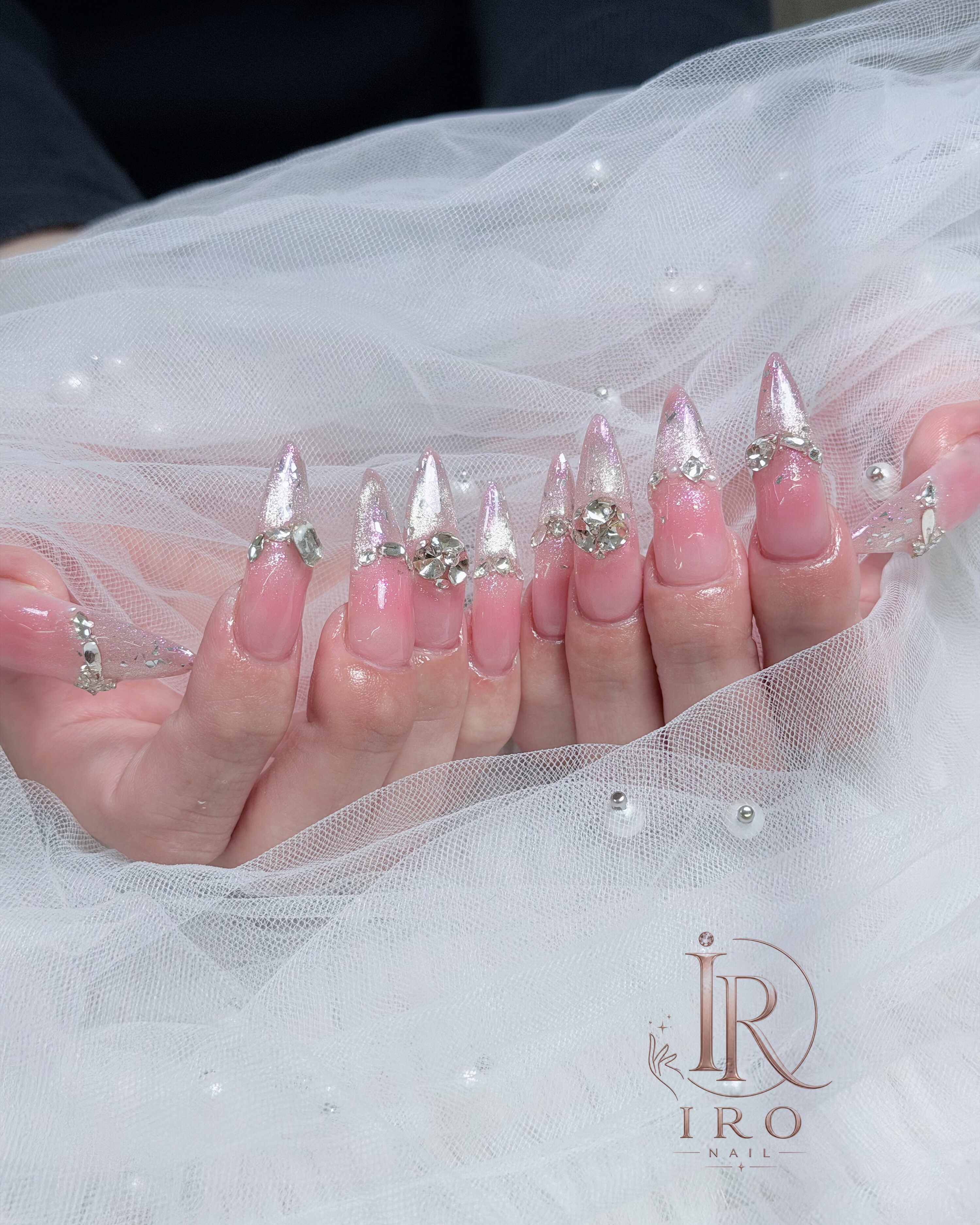 Iro.nail.