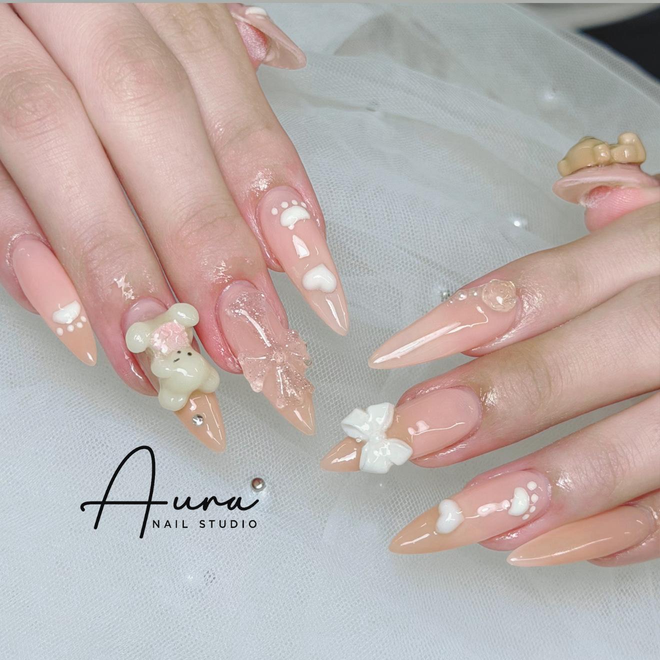 Aura_Nail_Salon