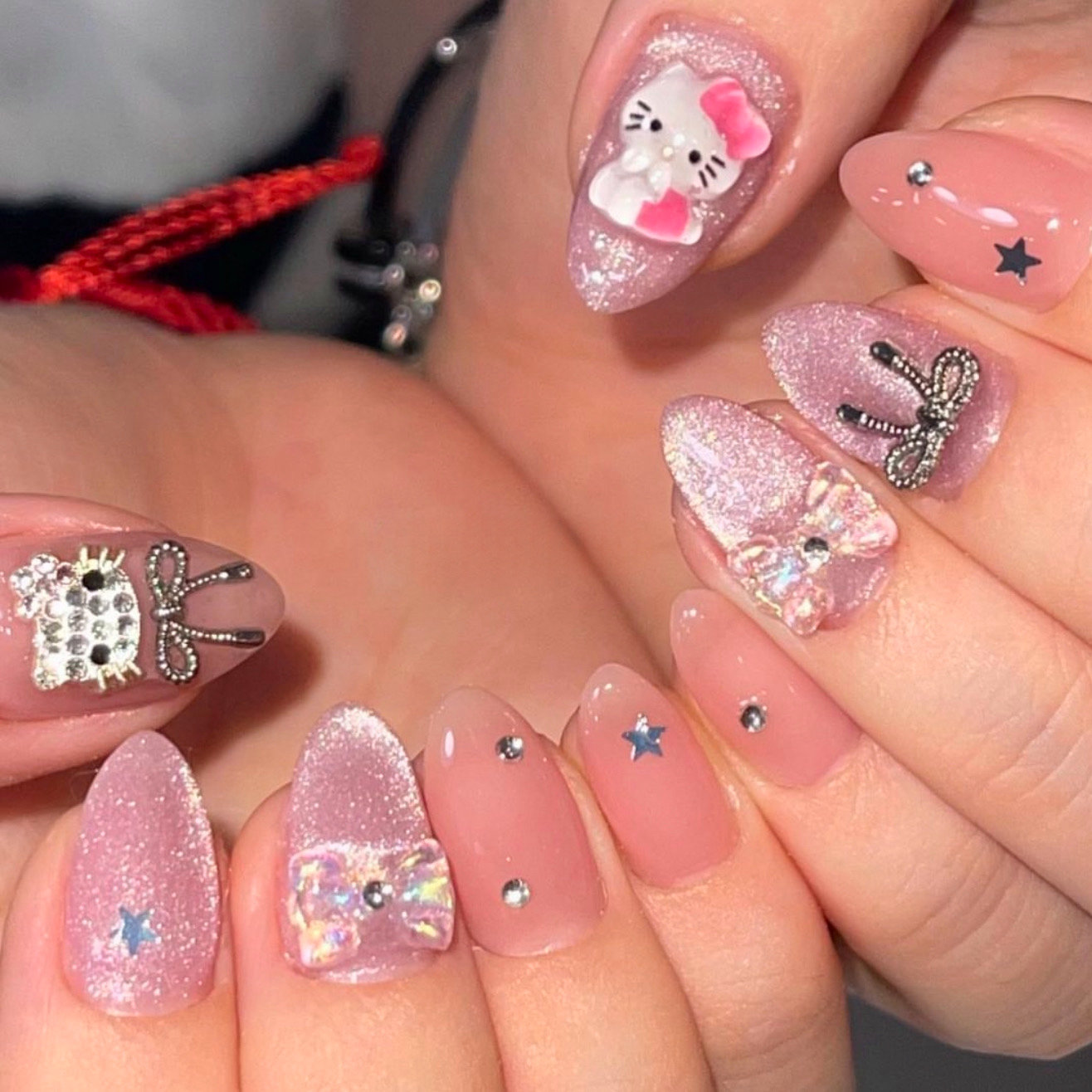 Lyn.Nail