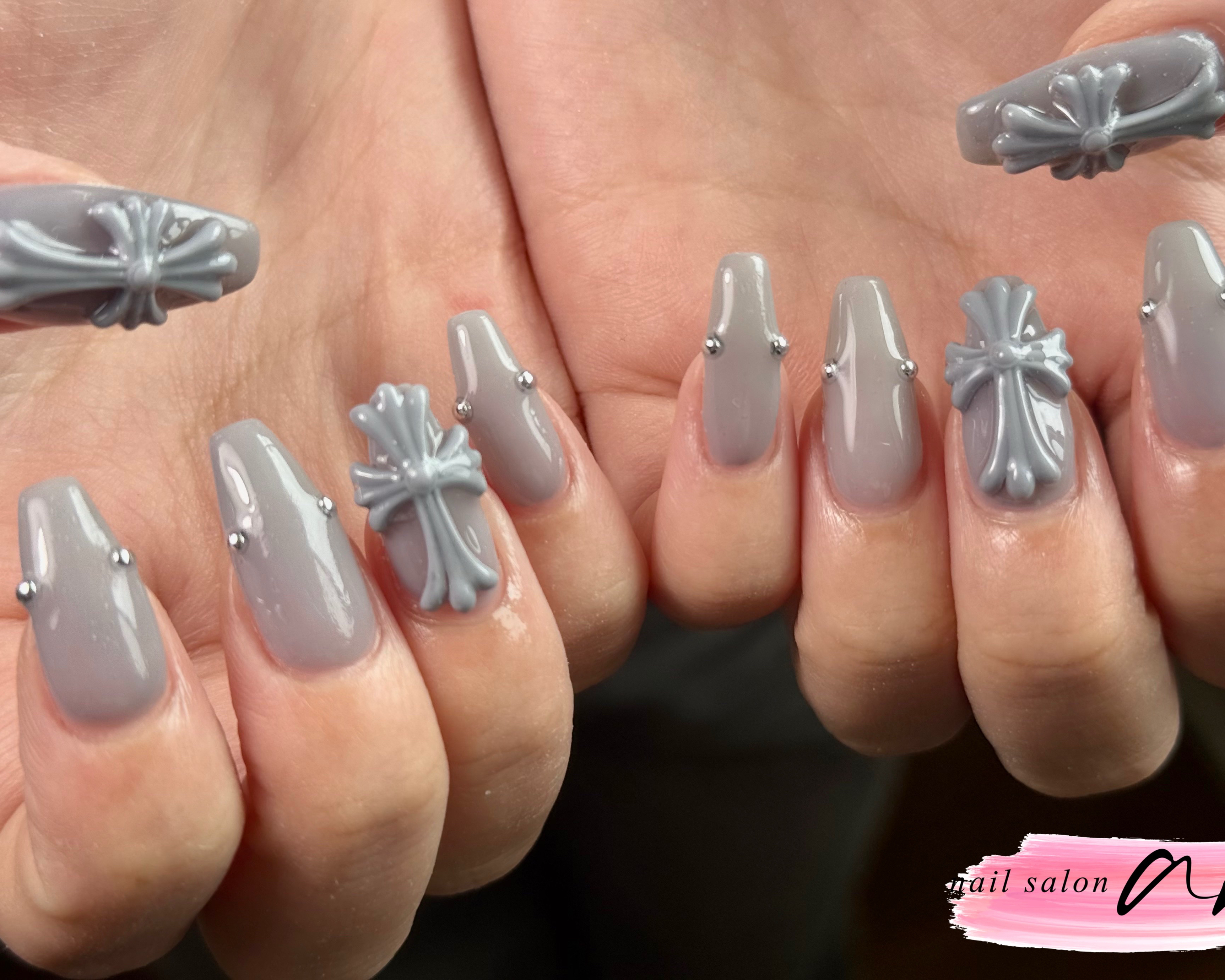 ar._nail