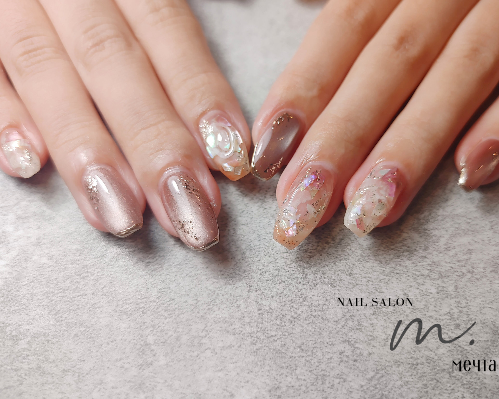 m_ye..nail