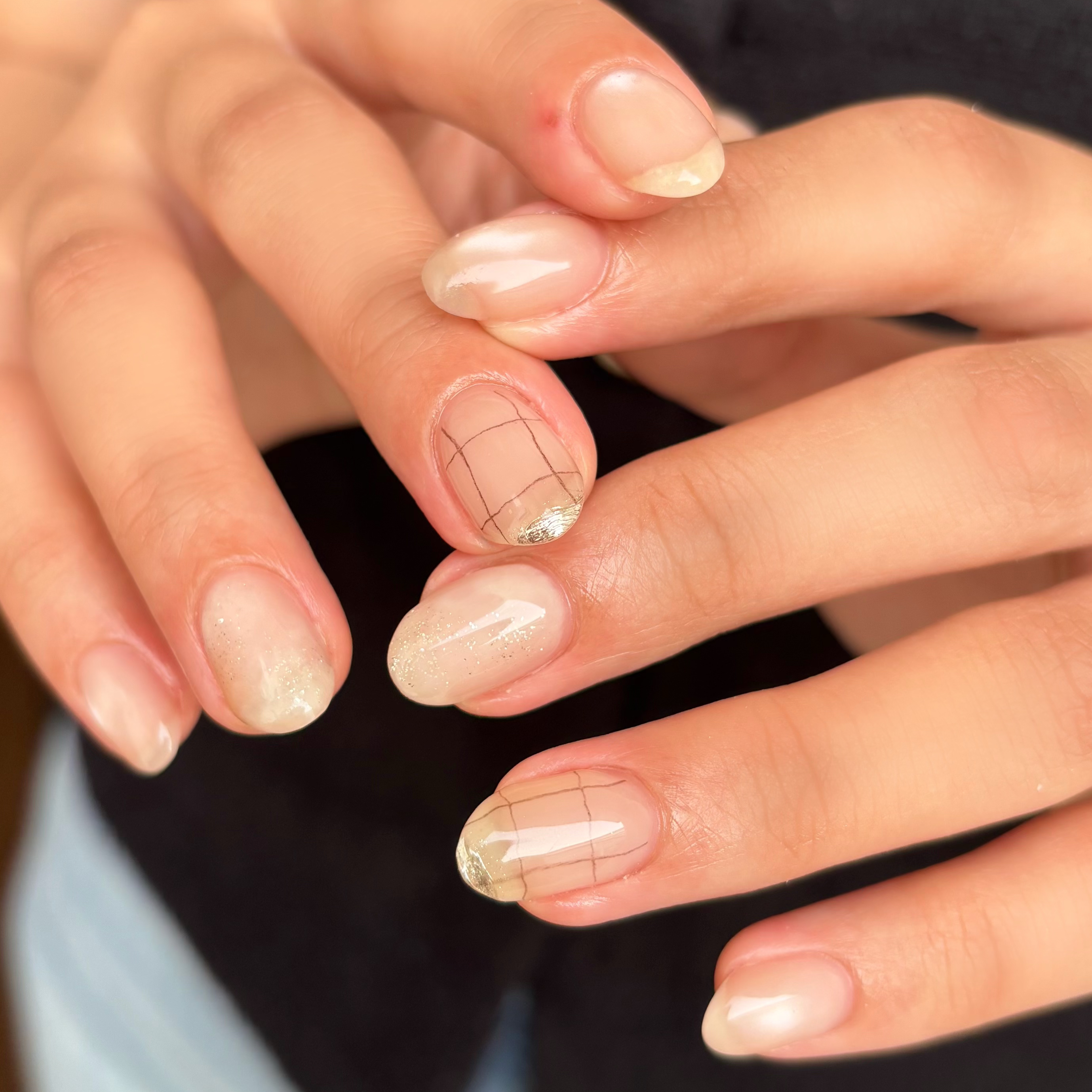 flore__nail