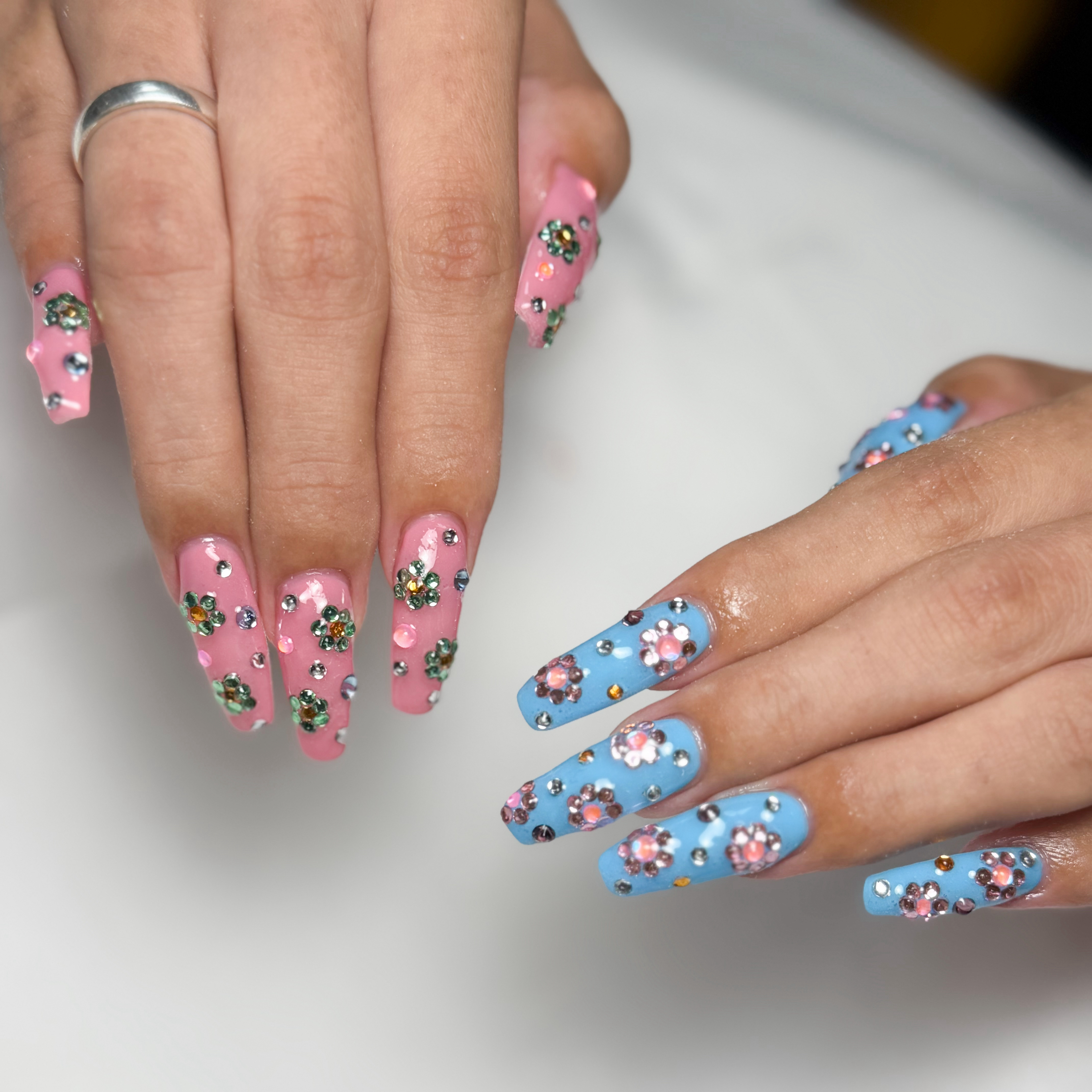 Lia__nail_yuika