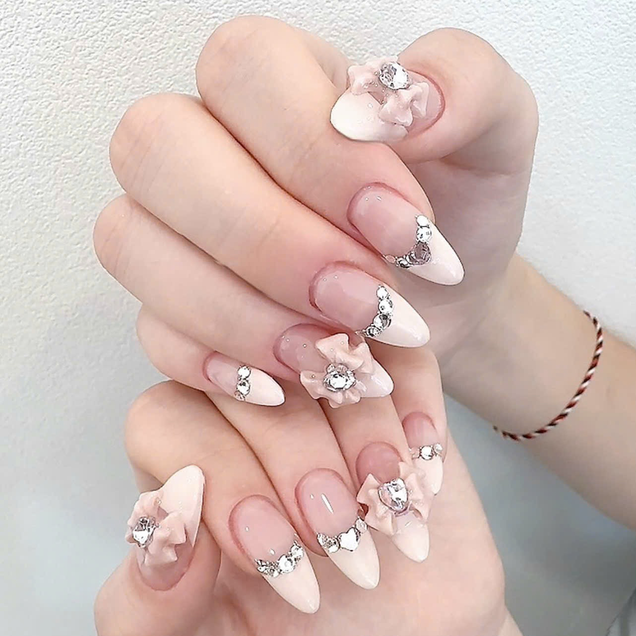 Lucy_Nail