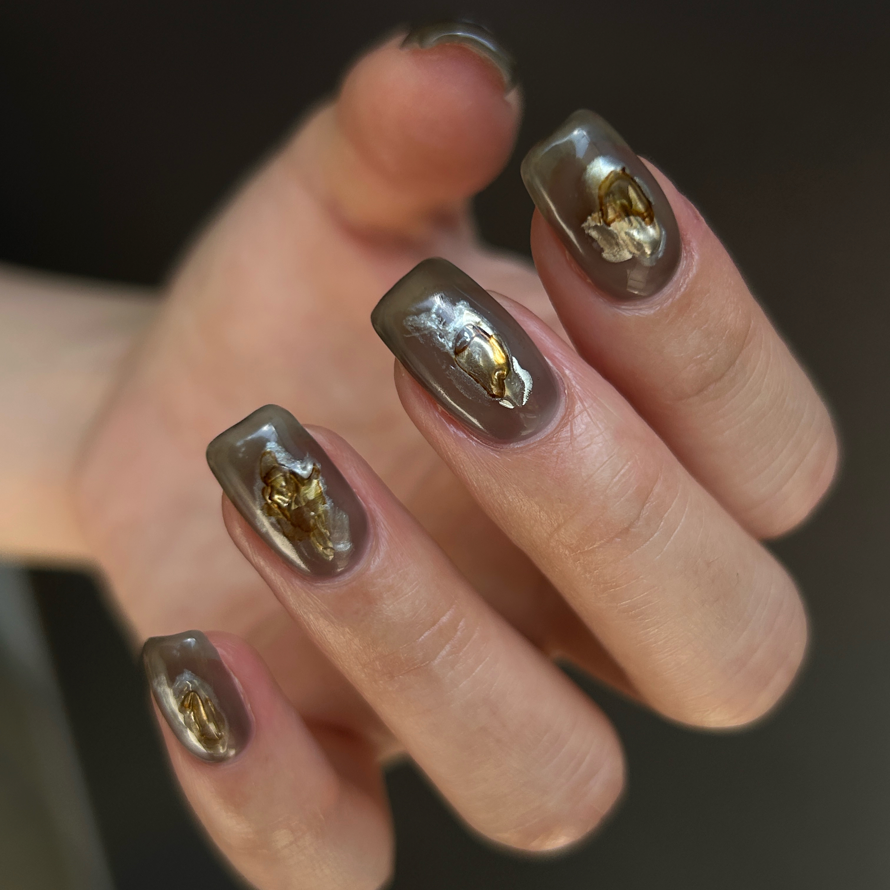 apua_ami.nail