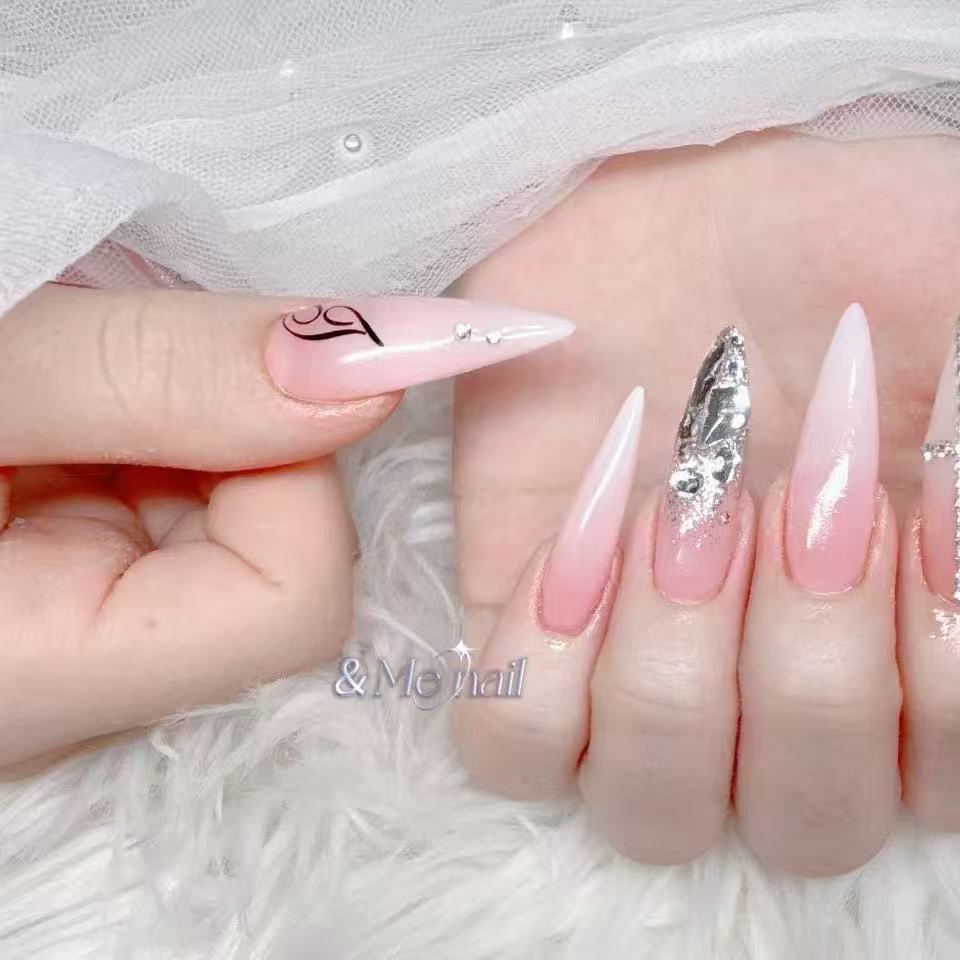 andmenailsalon_coco