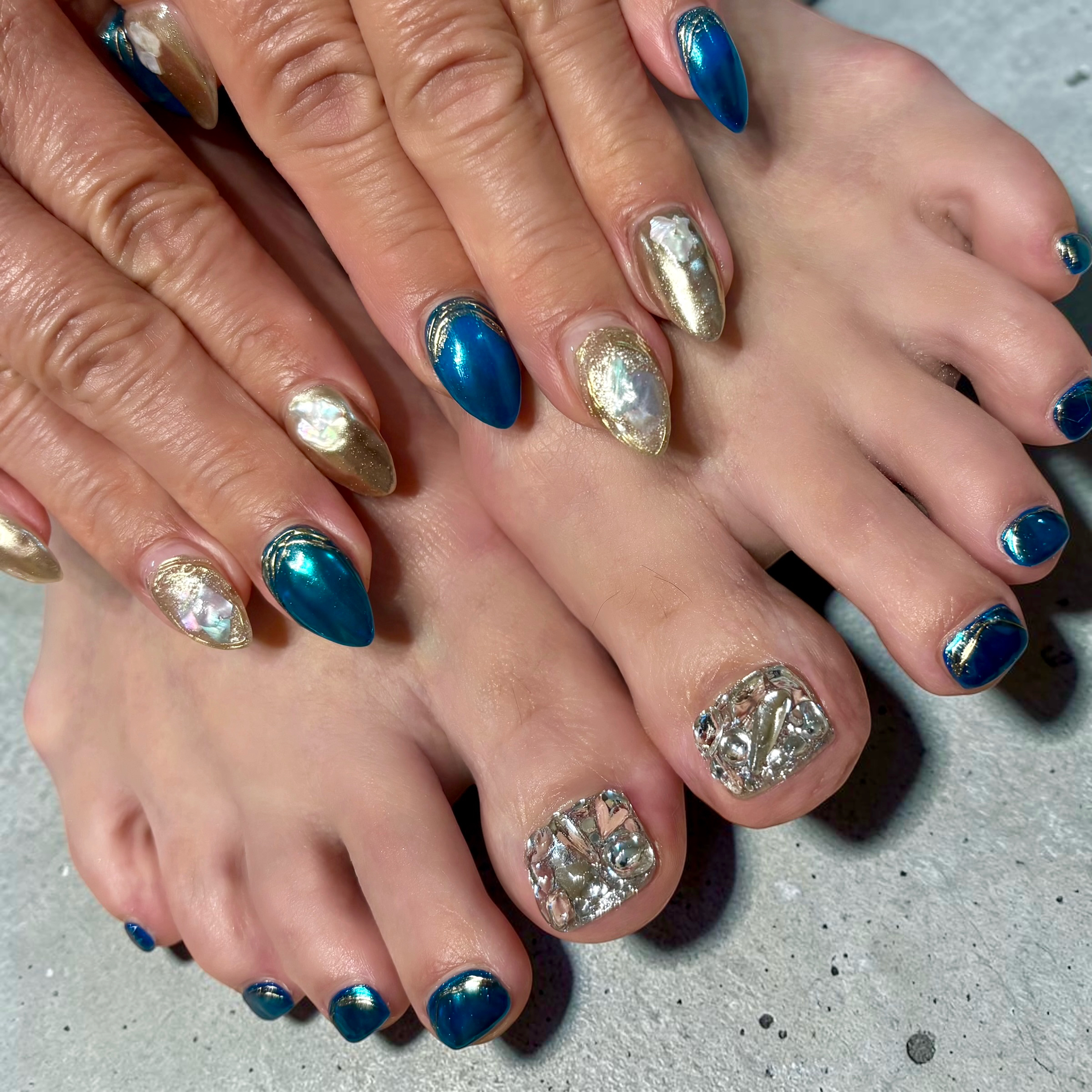 nail_orchid.m