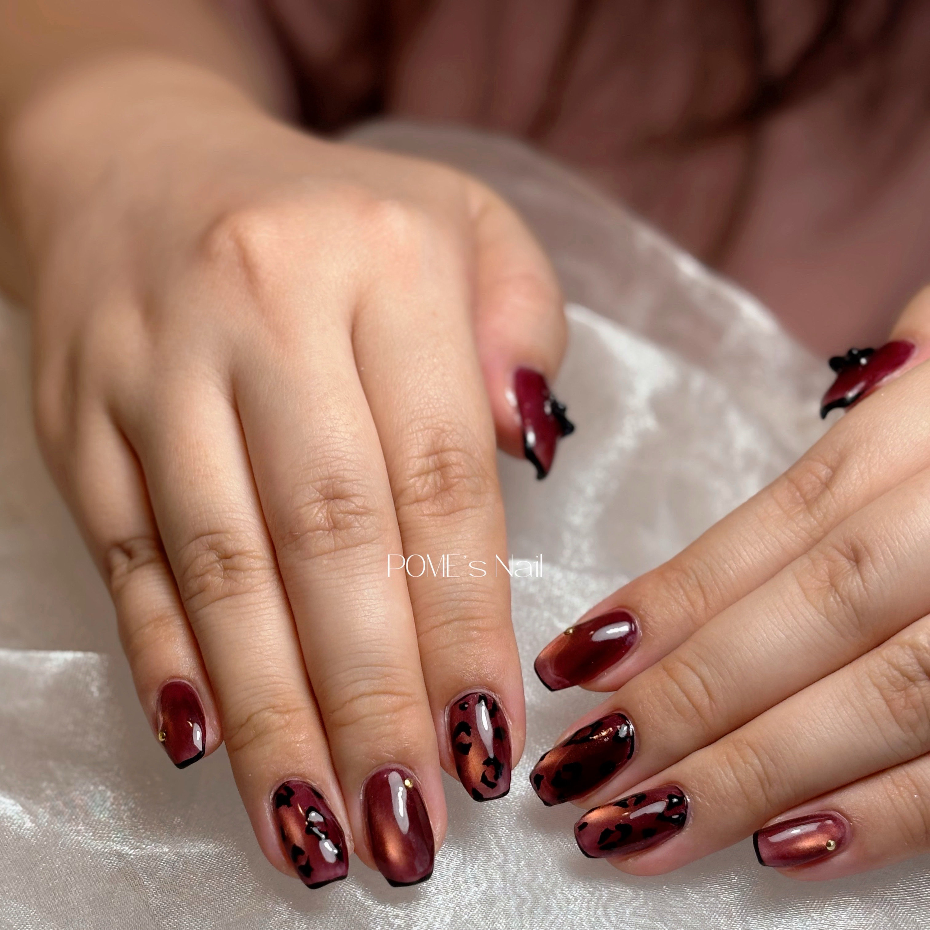 Pomes._.nail