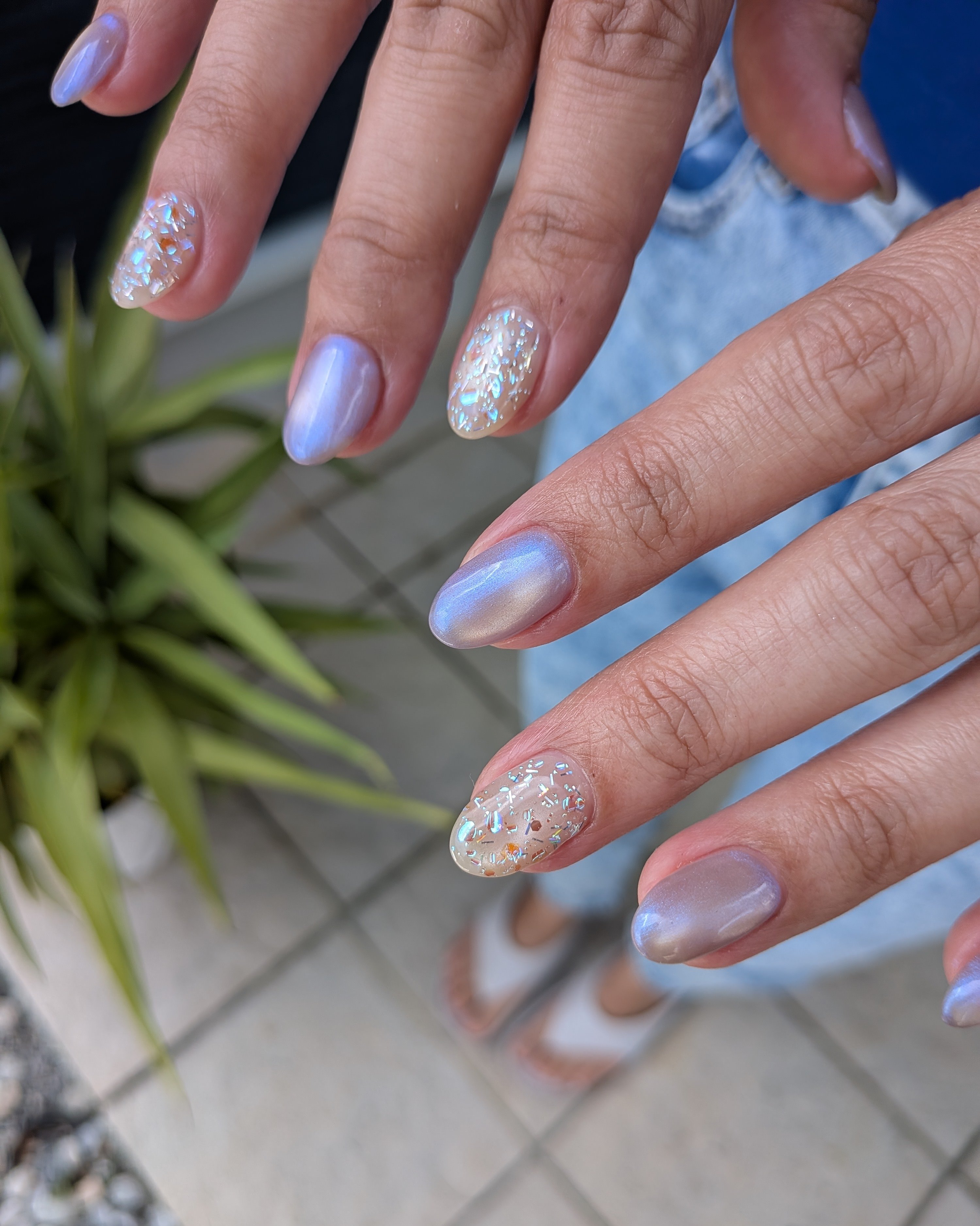 lis.___nail