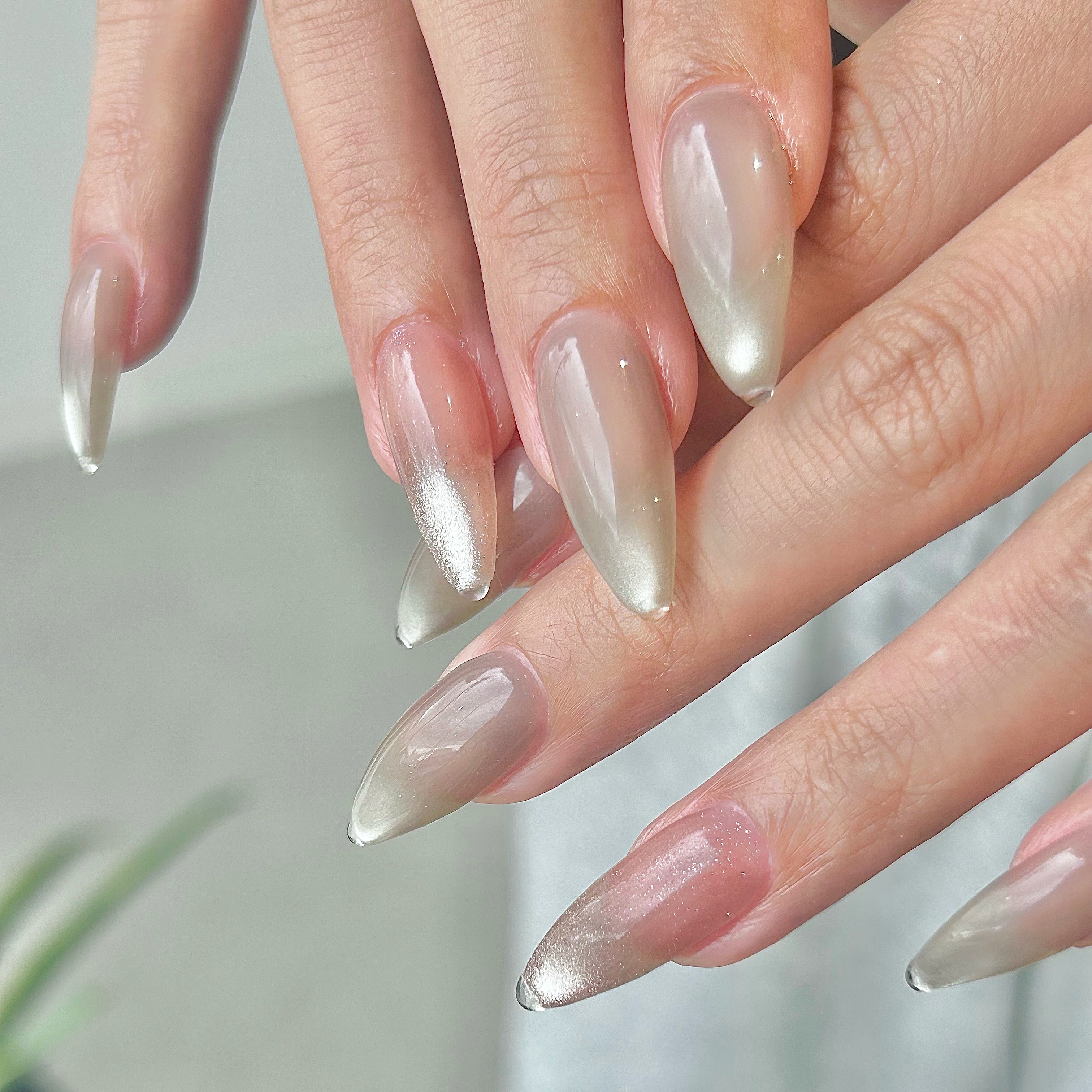 strato_nail