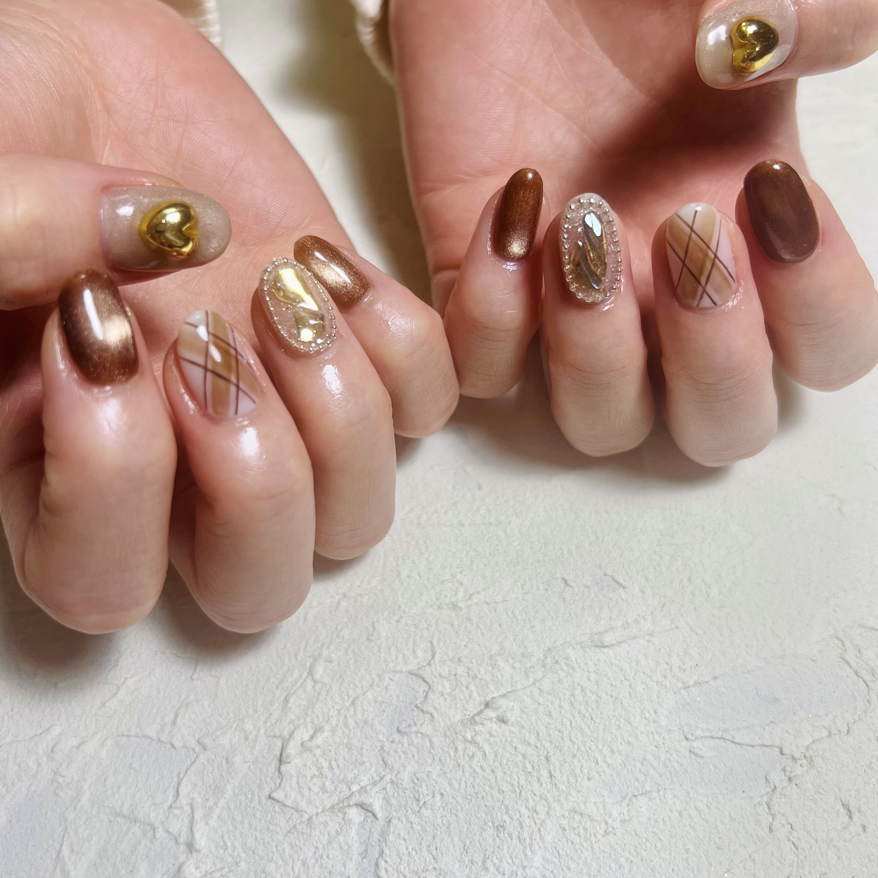nailroom_Polut