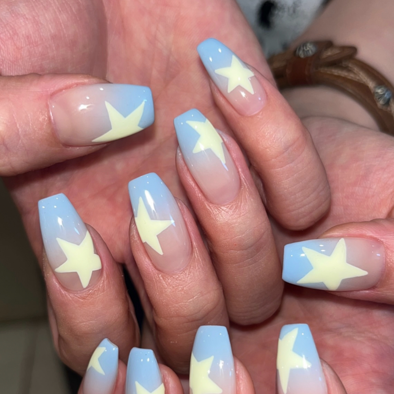 Hine_RibonNail