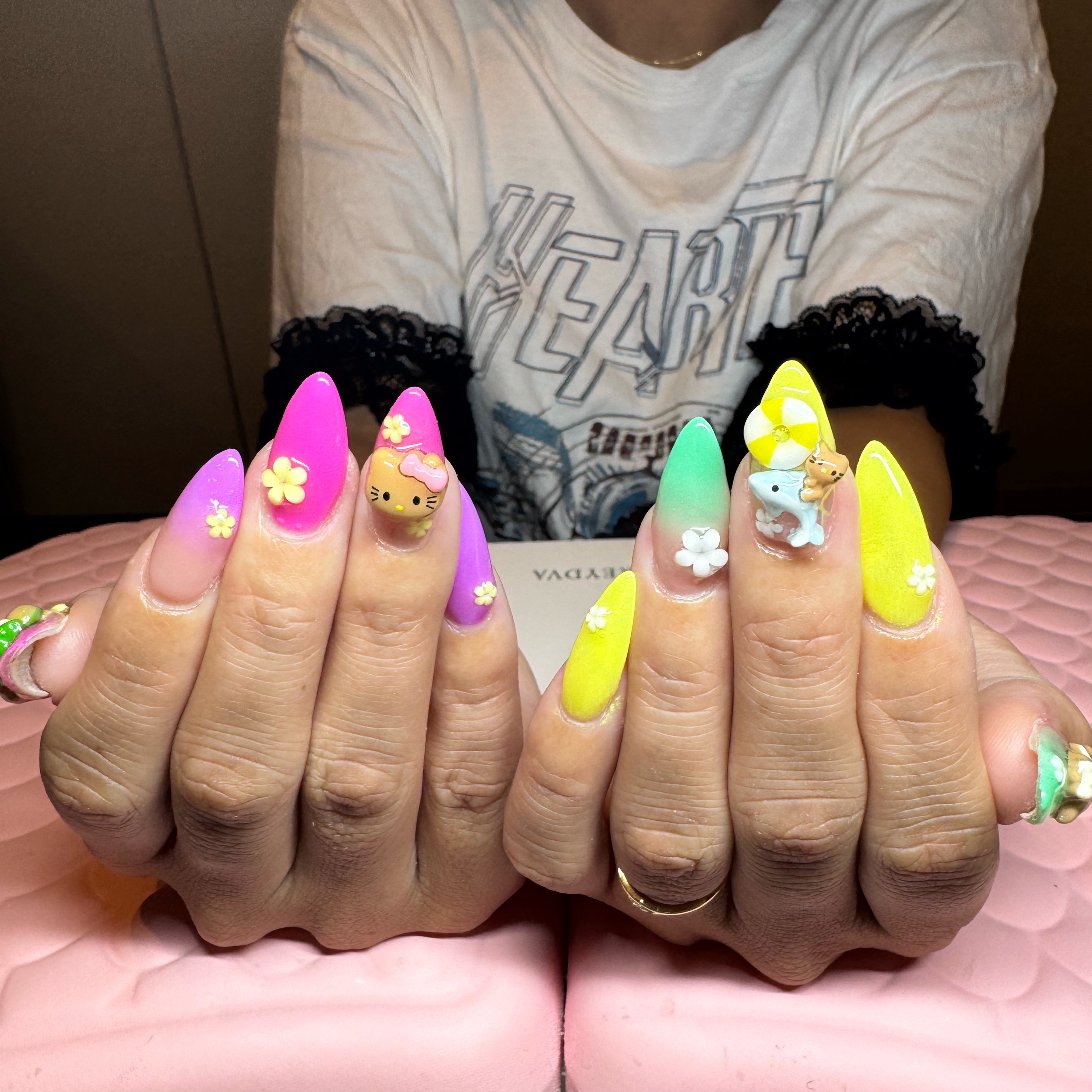nailsalongia