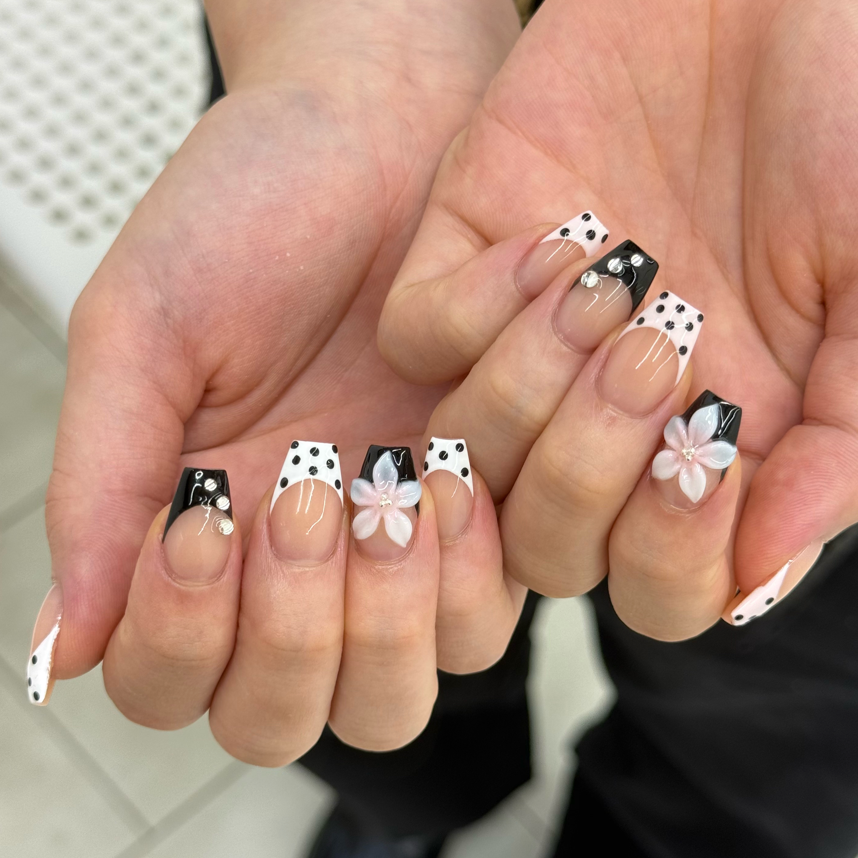 LUMA_NAIL