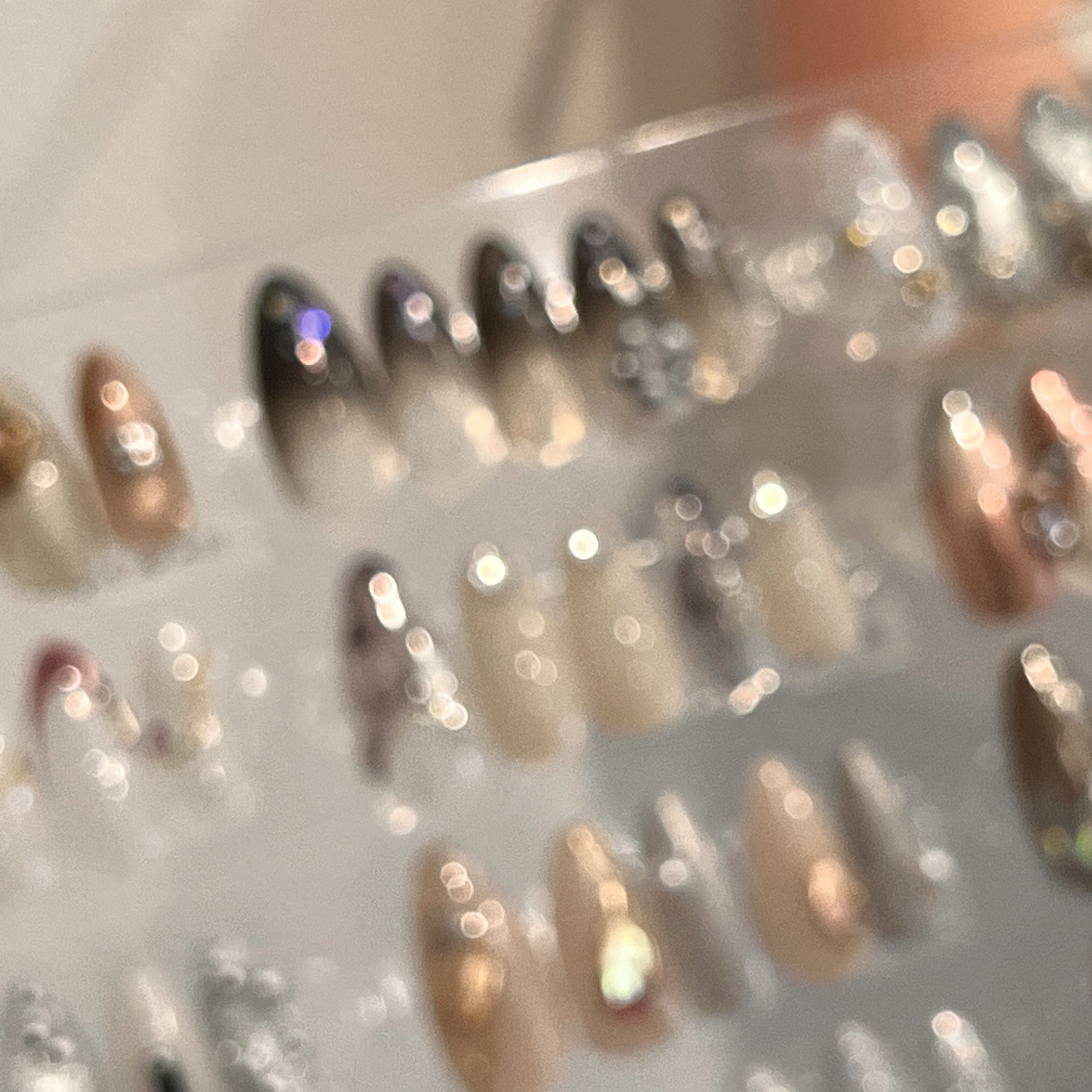 nailsalon_Nuts