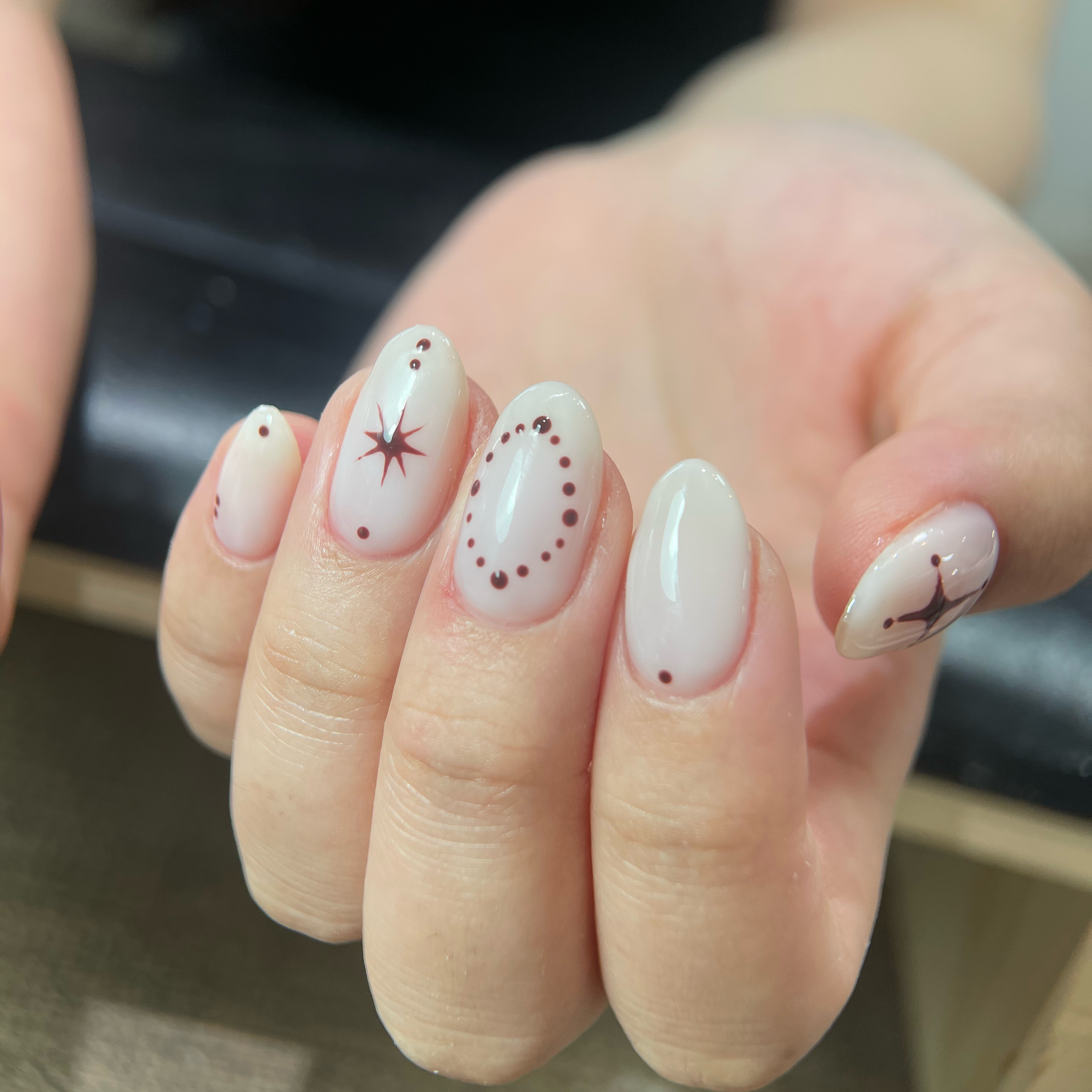 ami.lumidenails