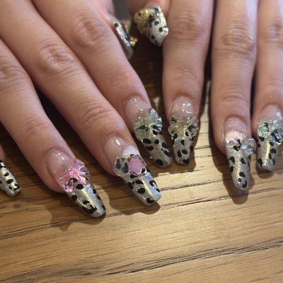 デザイン込みスカルプネイル