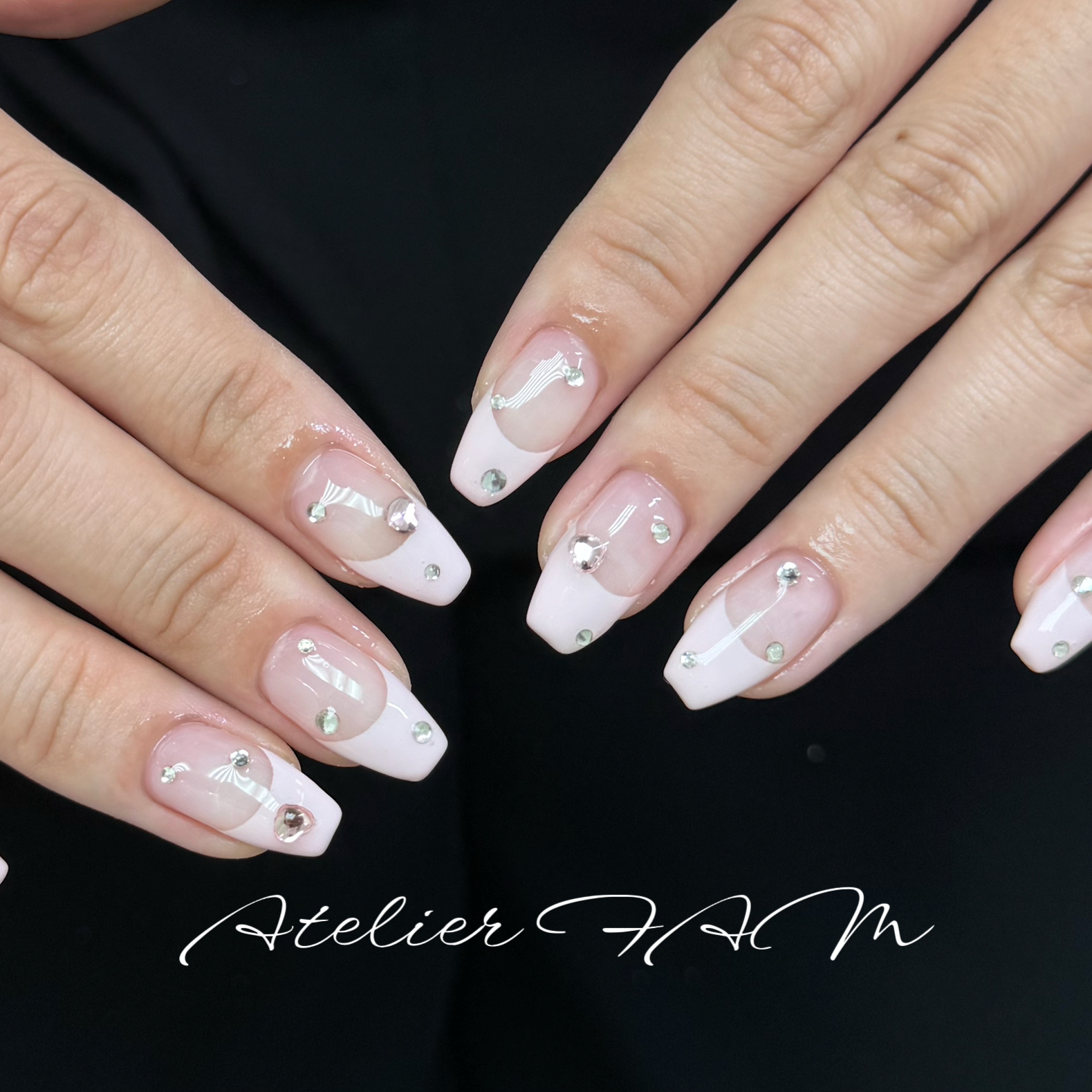 nail.eyelashAtelierFAM