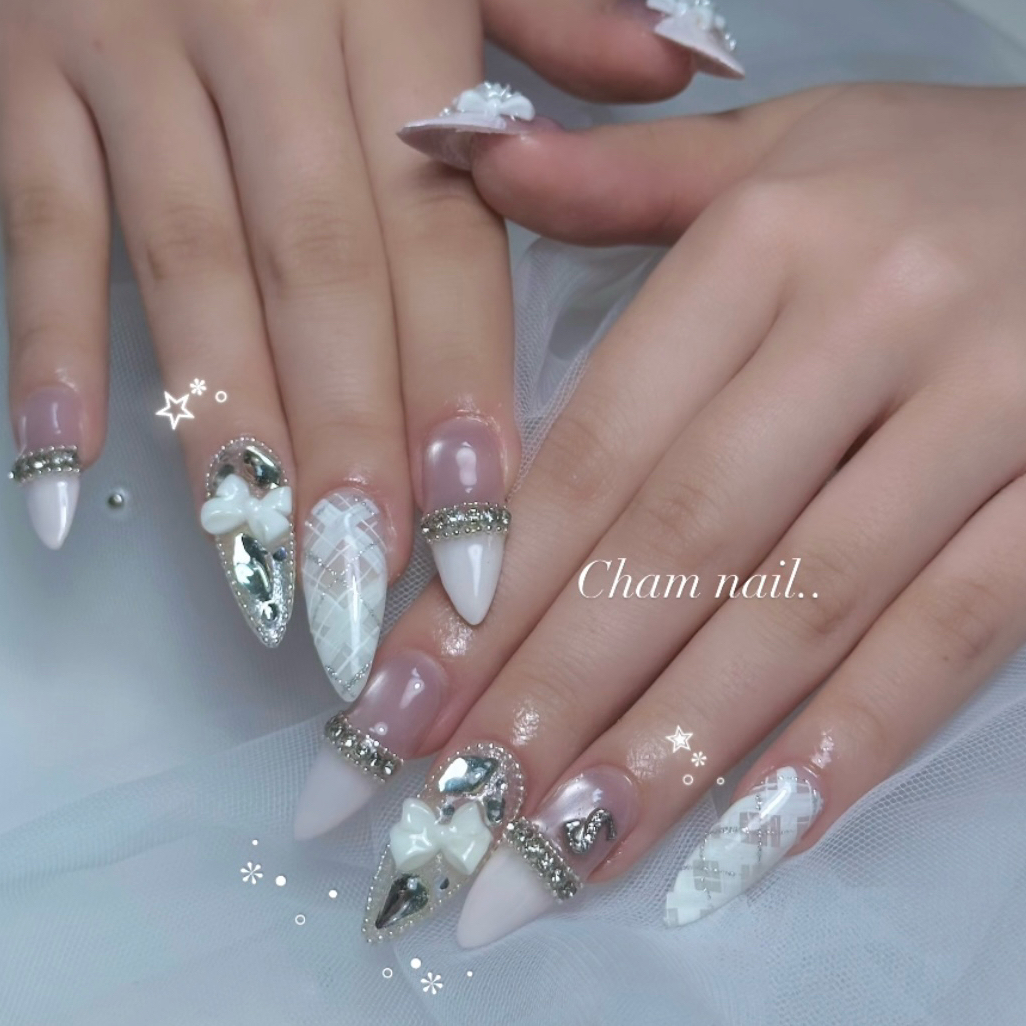 nail_cham