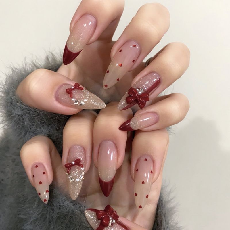 BROWS/NAILS