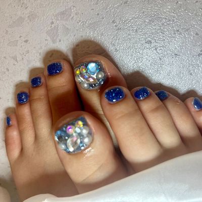 【ワンカラorラメグラ+お好きなアート2本】ケア込み ハンドorフット