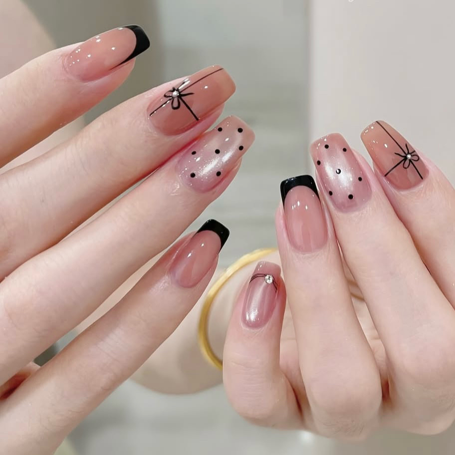 Jisoo_ana.chuo_nail