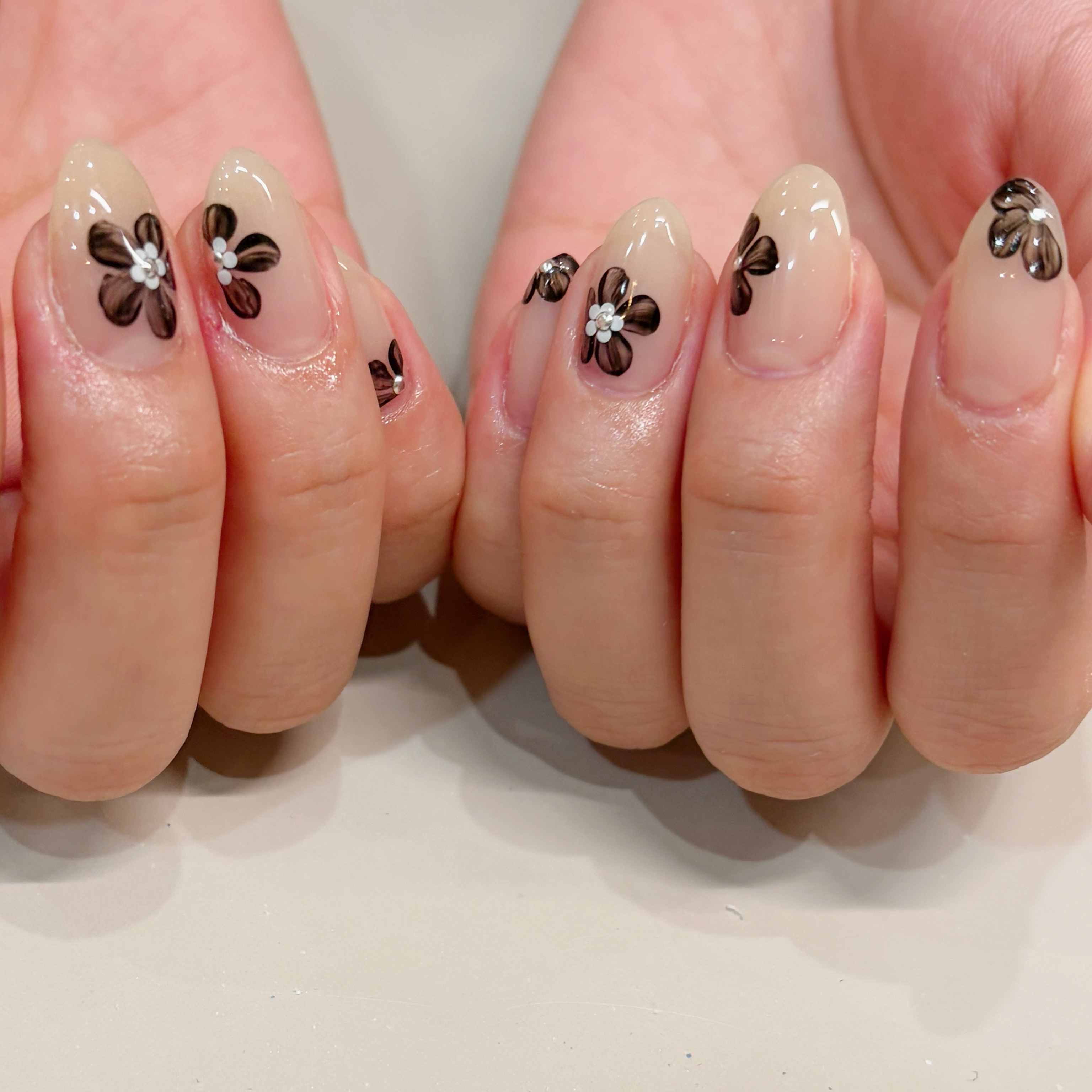 caban.nail