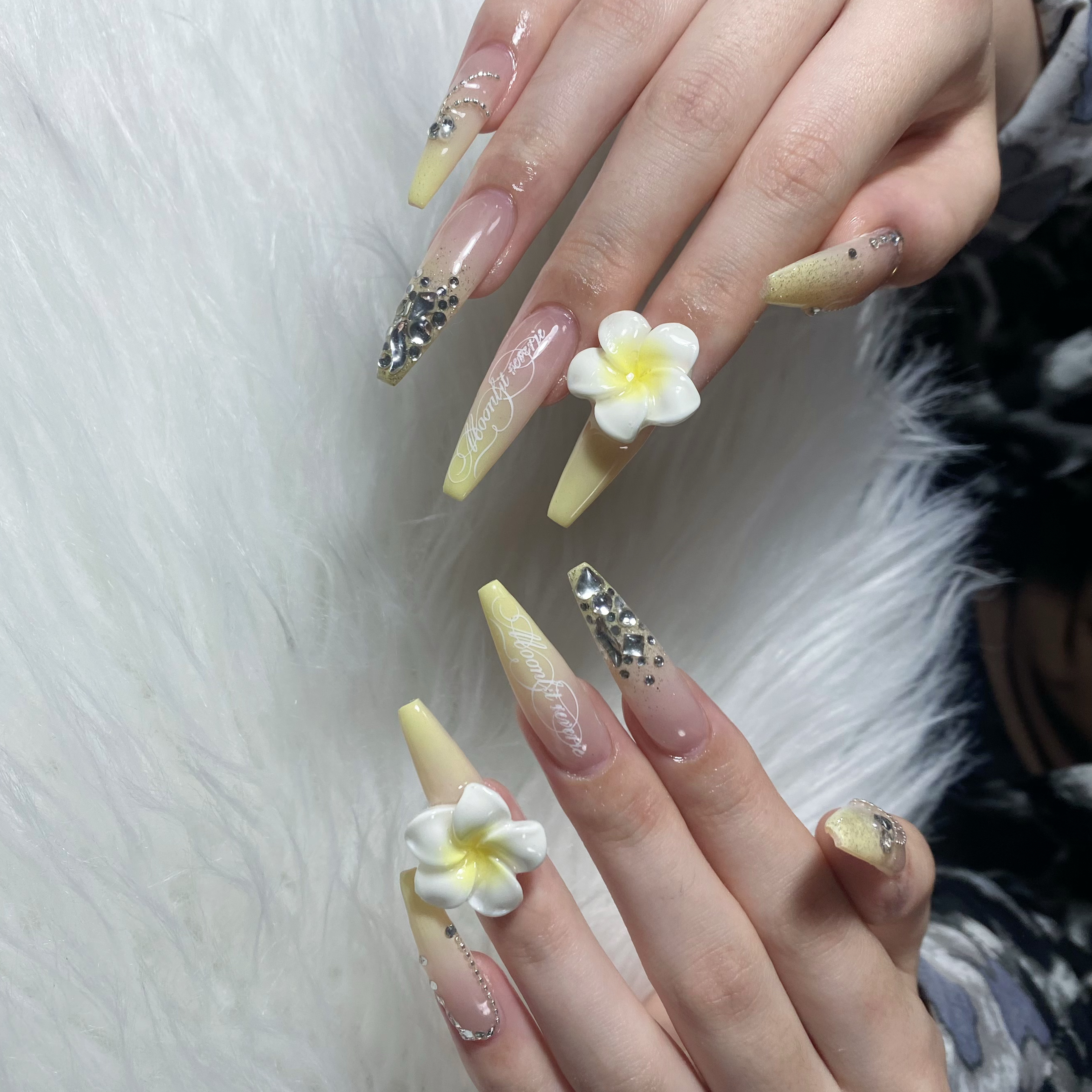 Celine_nail