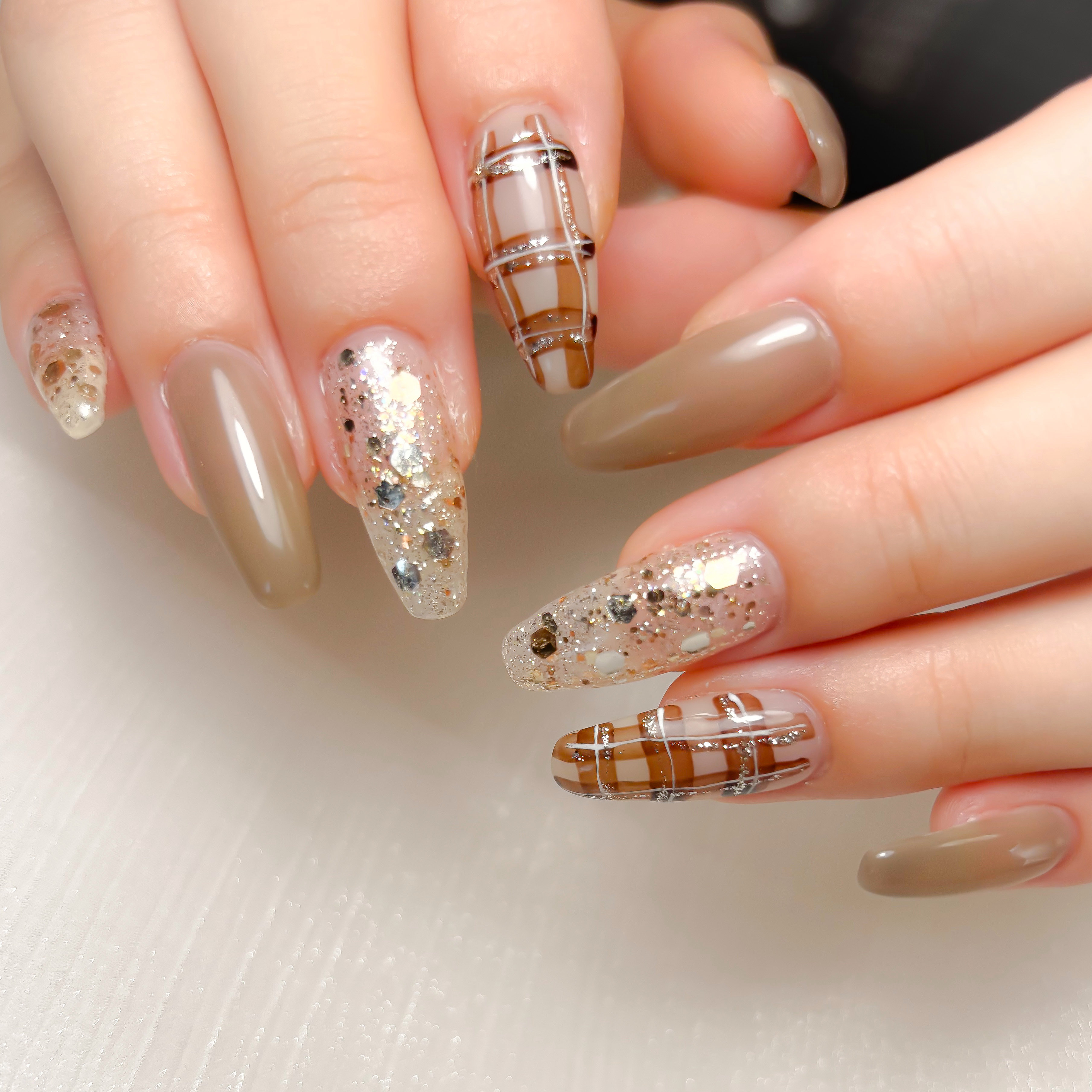 hau.nail_
