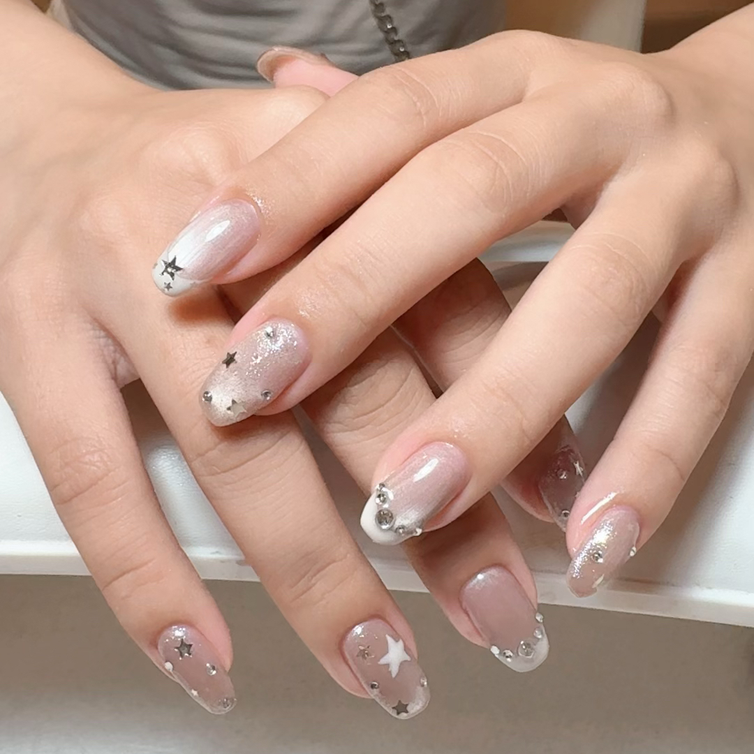 DAISY_NAIL_MIA