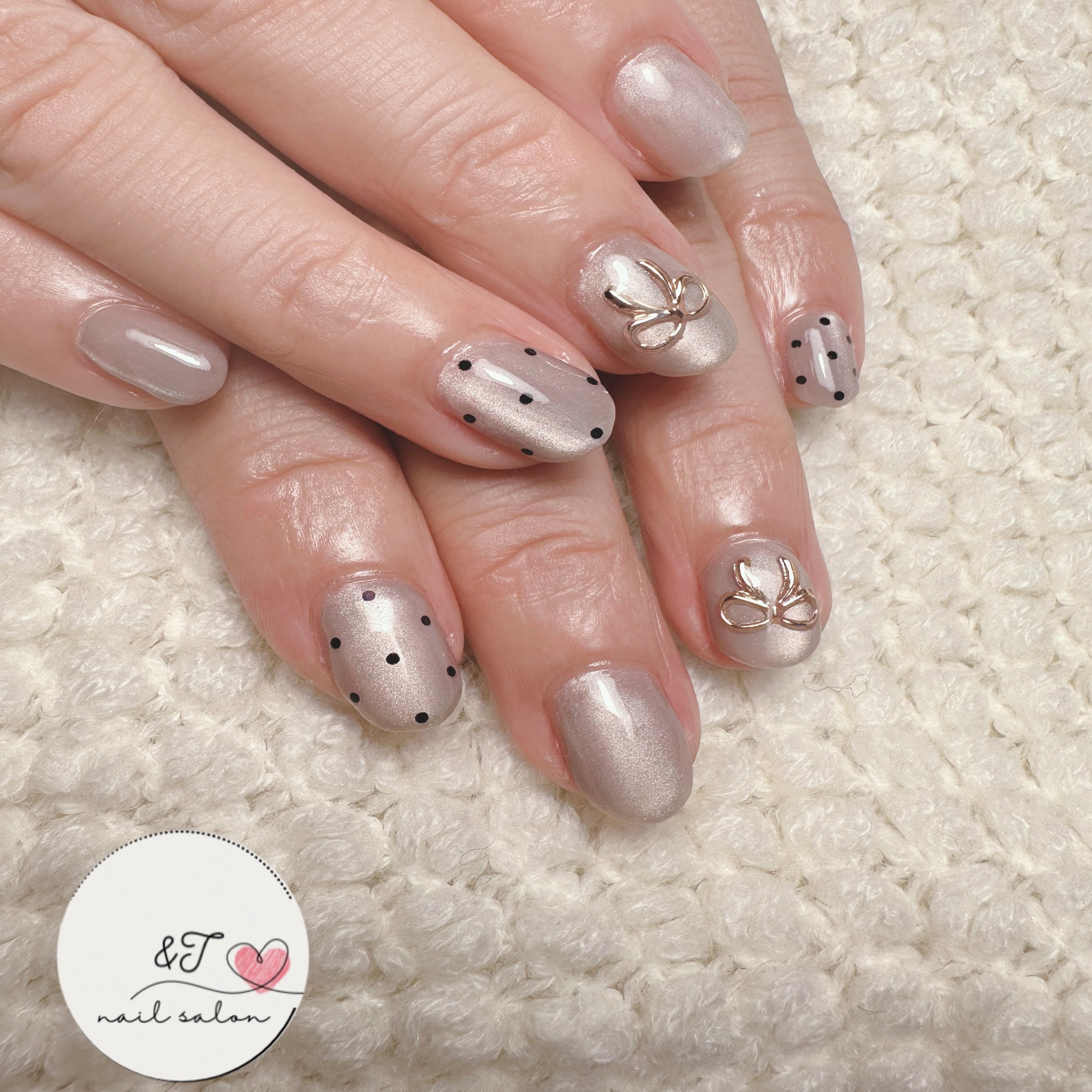 nail_salon_and_T