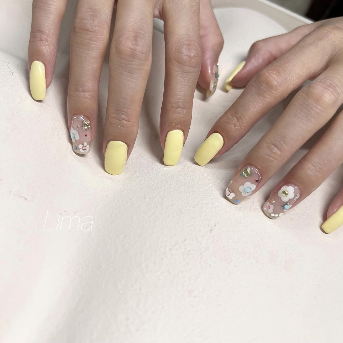 Lima__nail