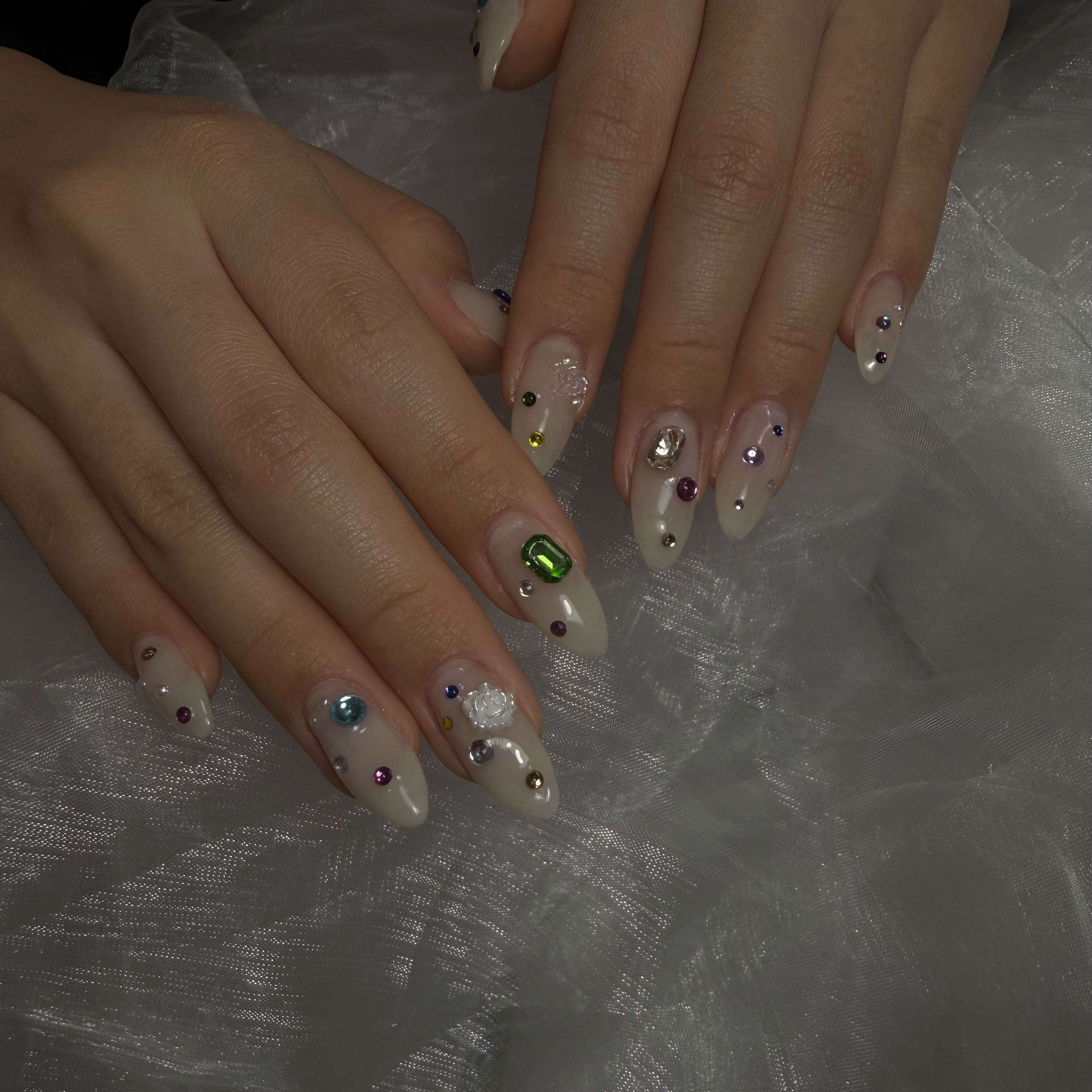 M_nail.