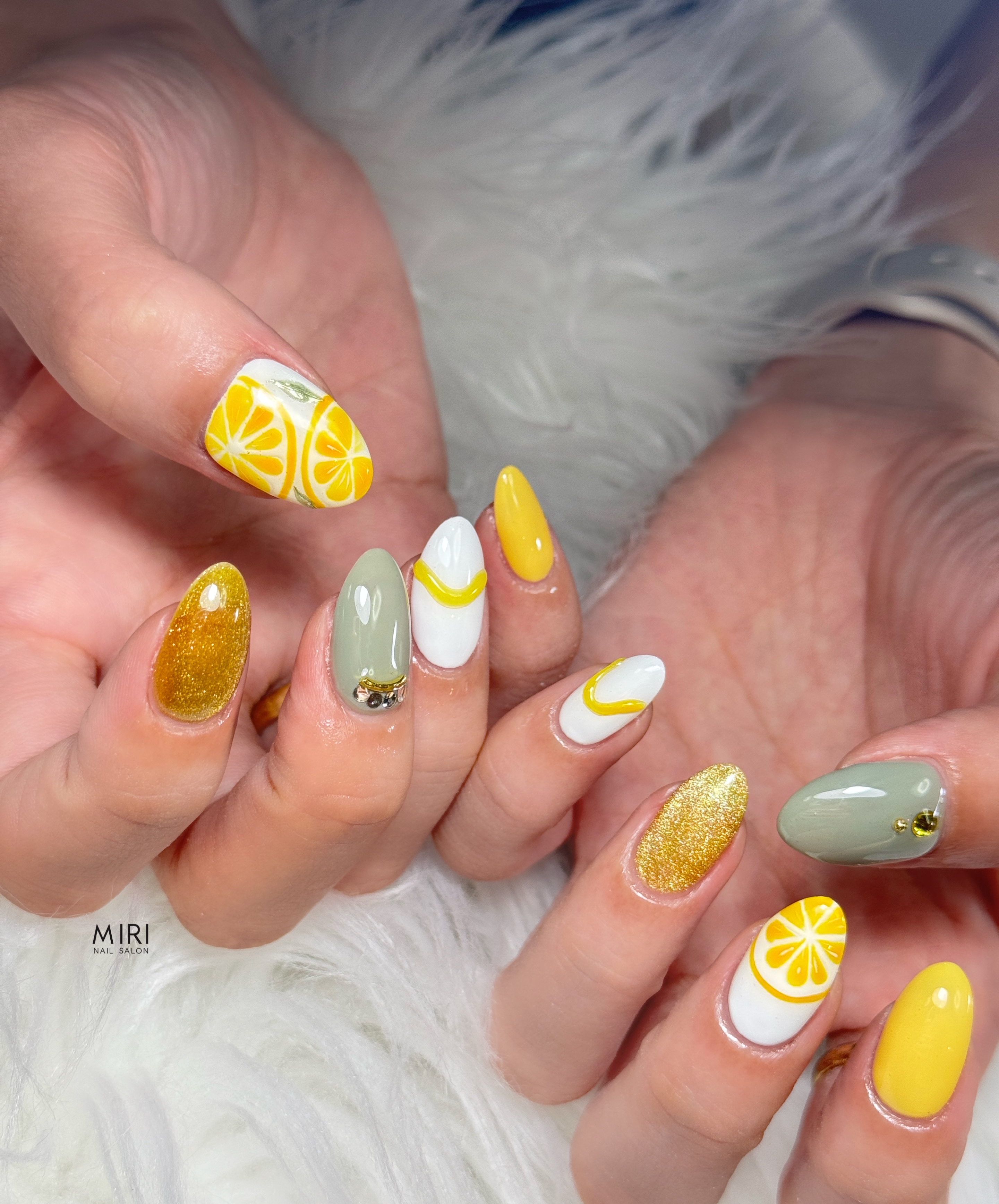 MIRI_NAILSALON1