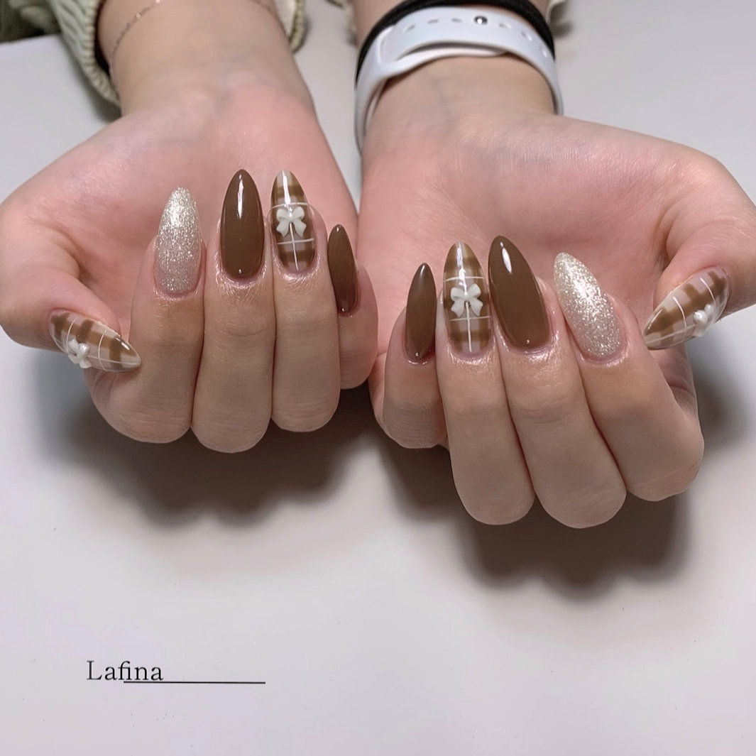 nail.Lafina