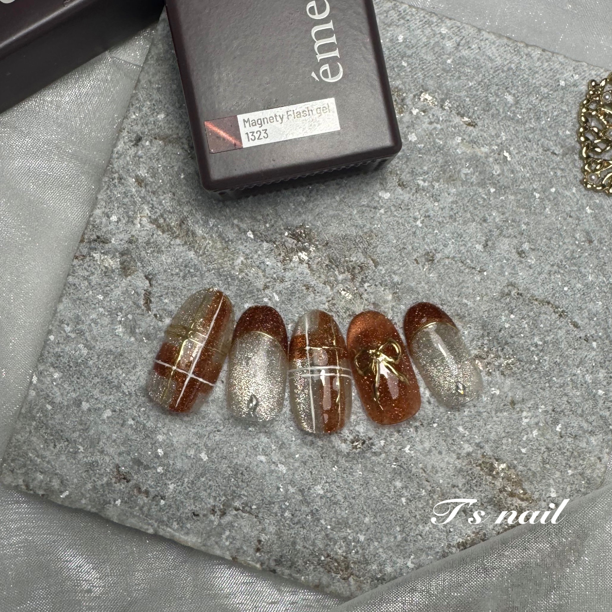 Ts_nail_