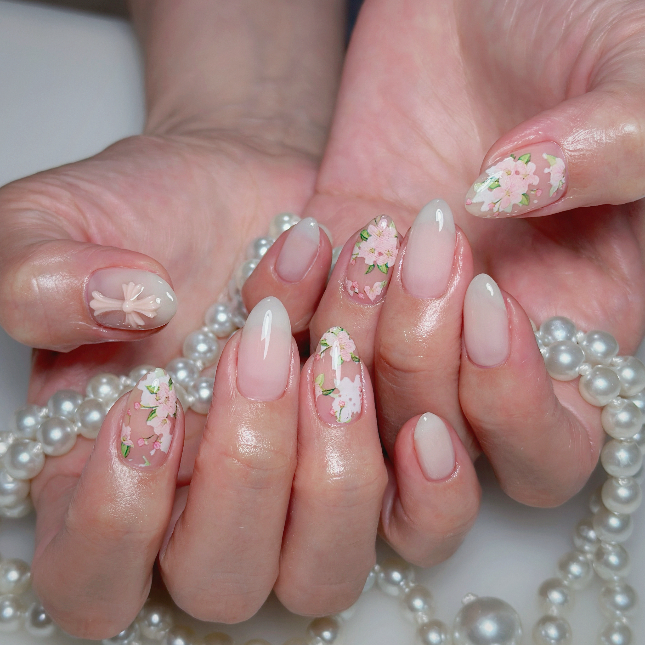 thumbs.up.nail