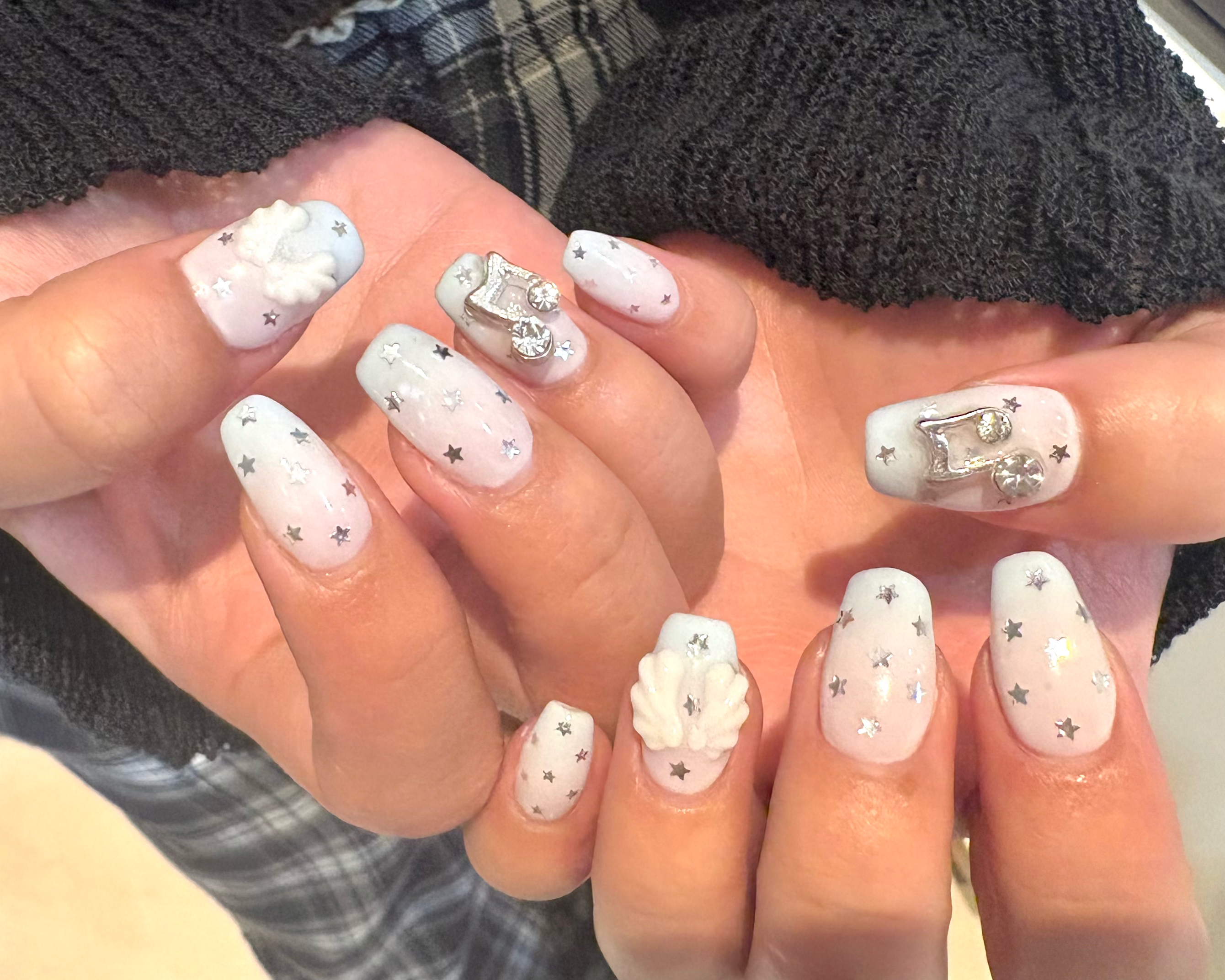 10mo_nail