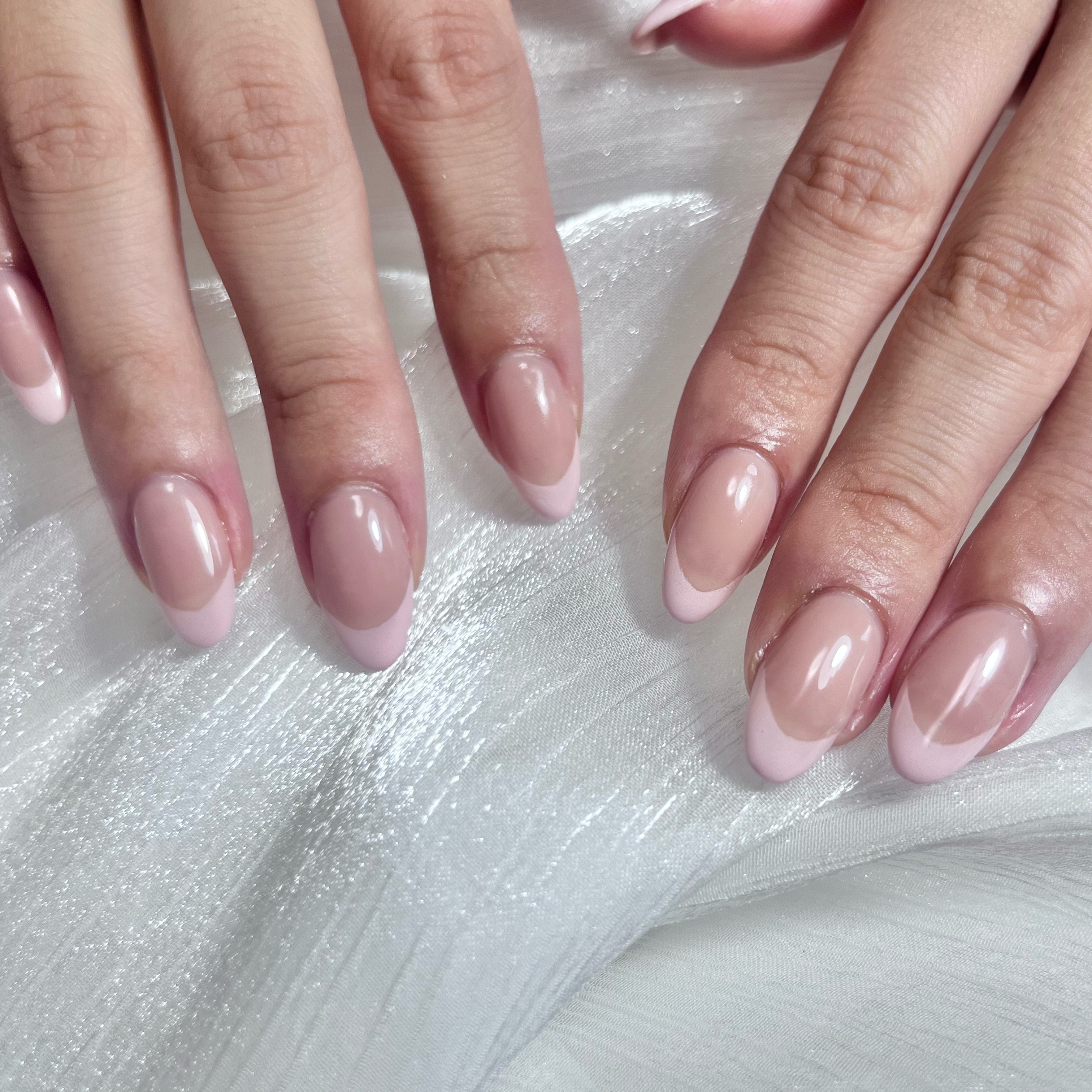 nail.plume