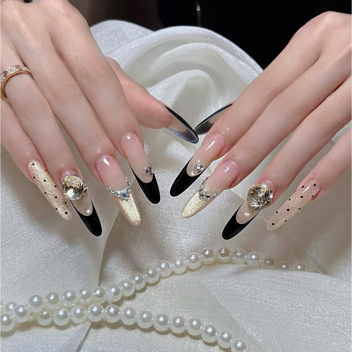Yuna_nail.
