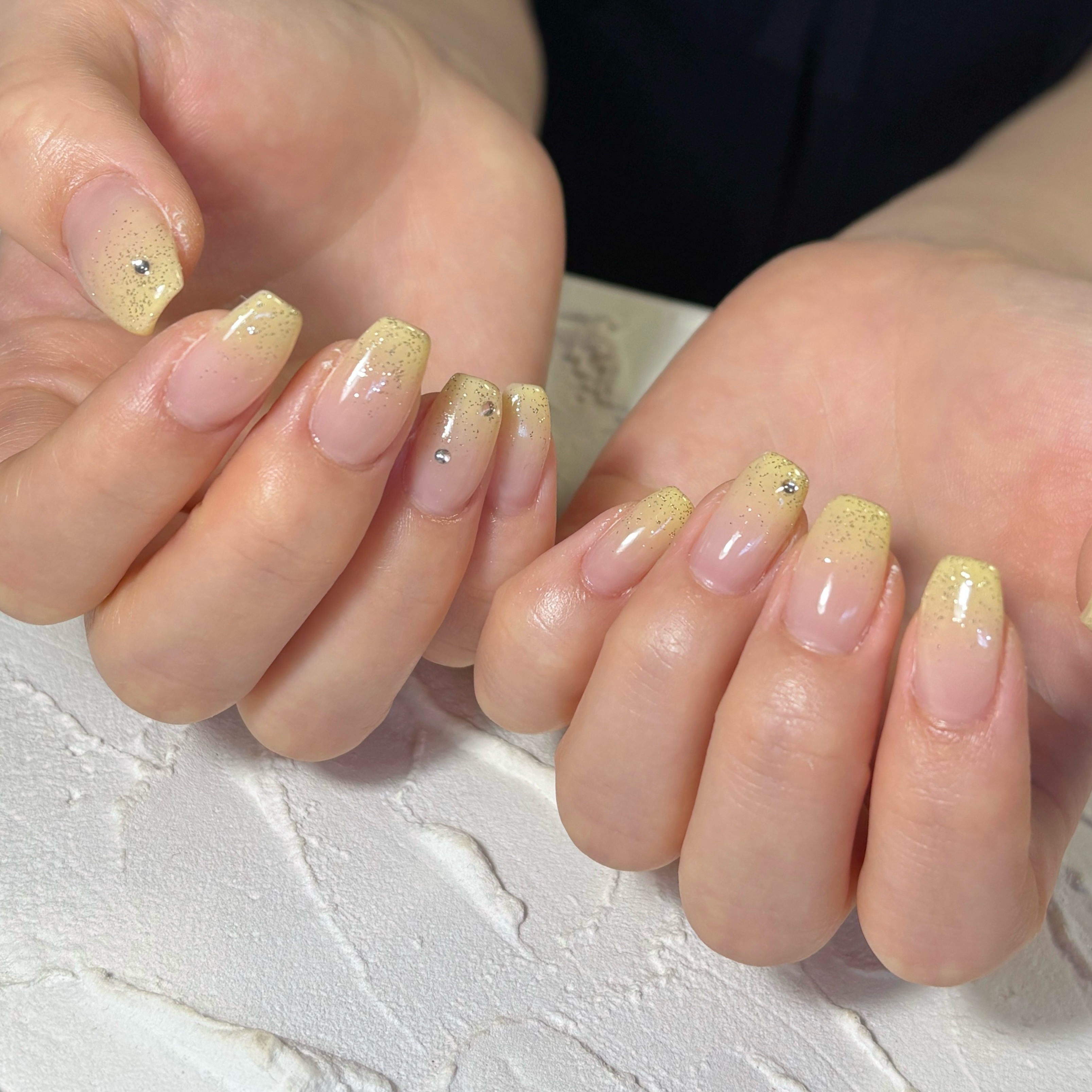 Lofi_nails