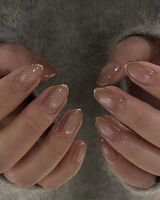 Betty_nail